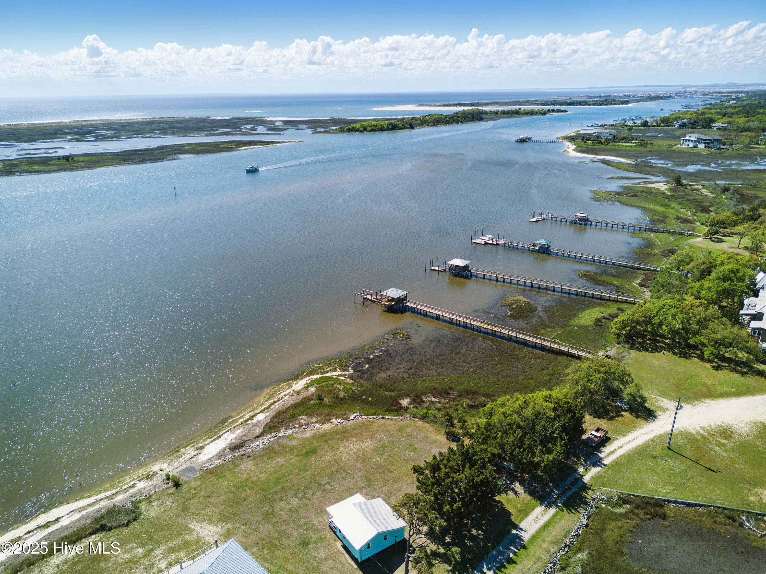 100503335 | Photo 23