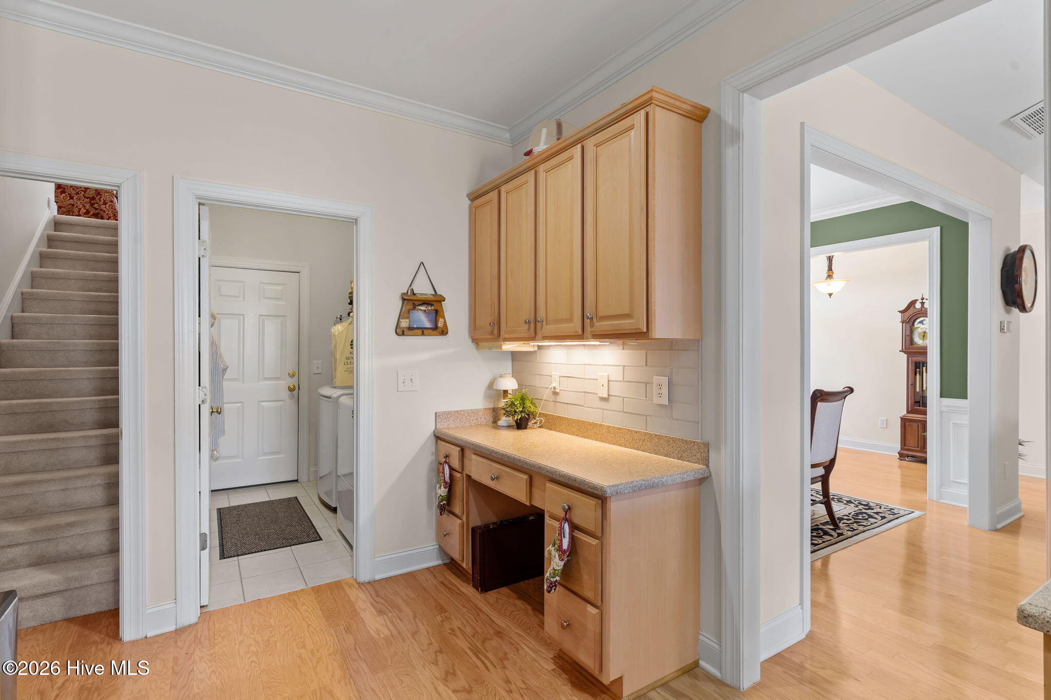 100562859 | Photo 23