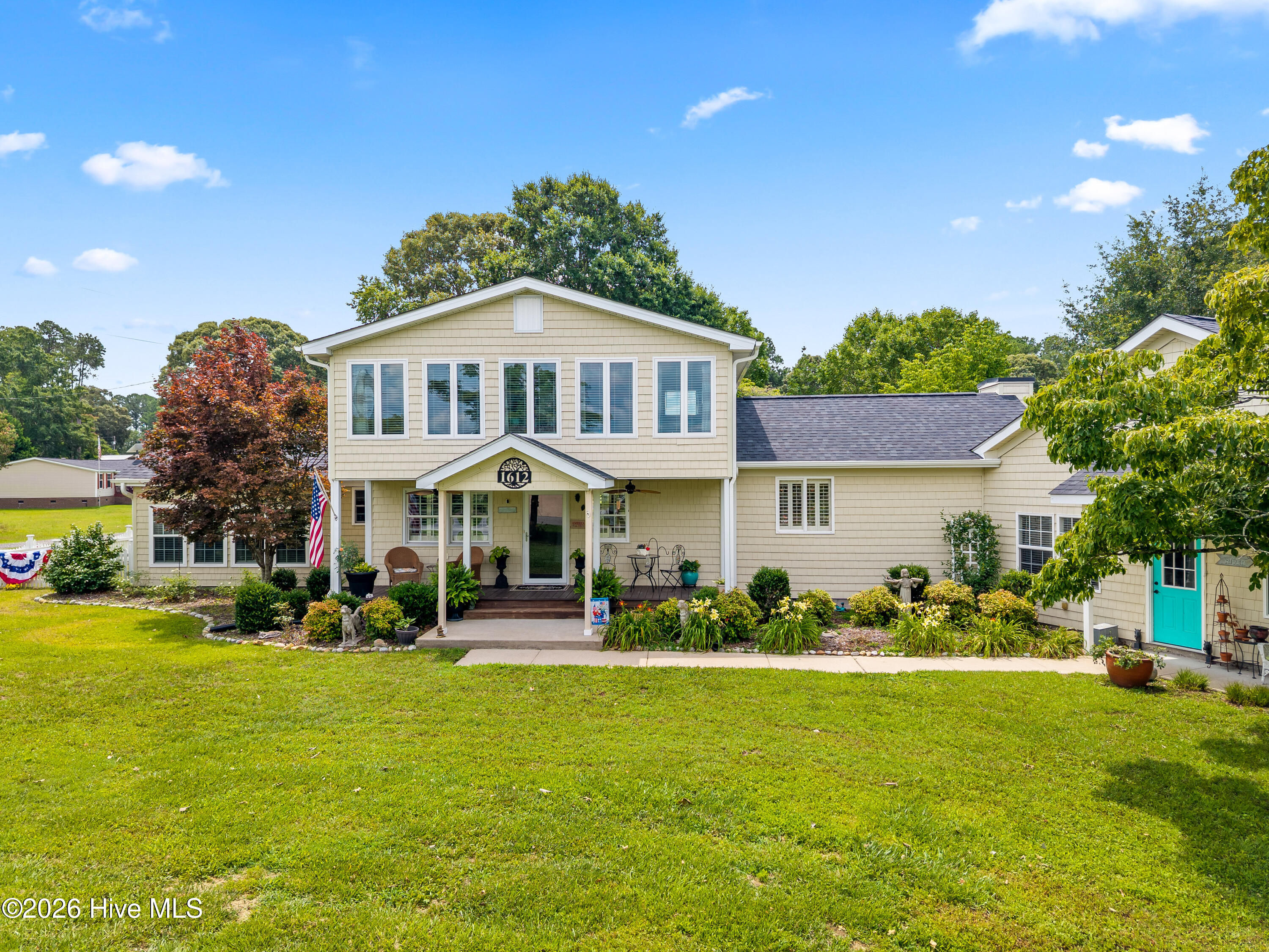 Featured listings