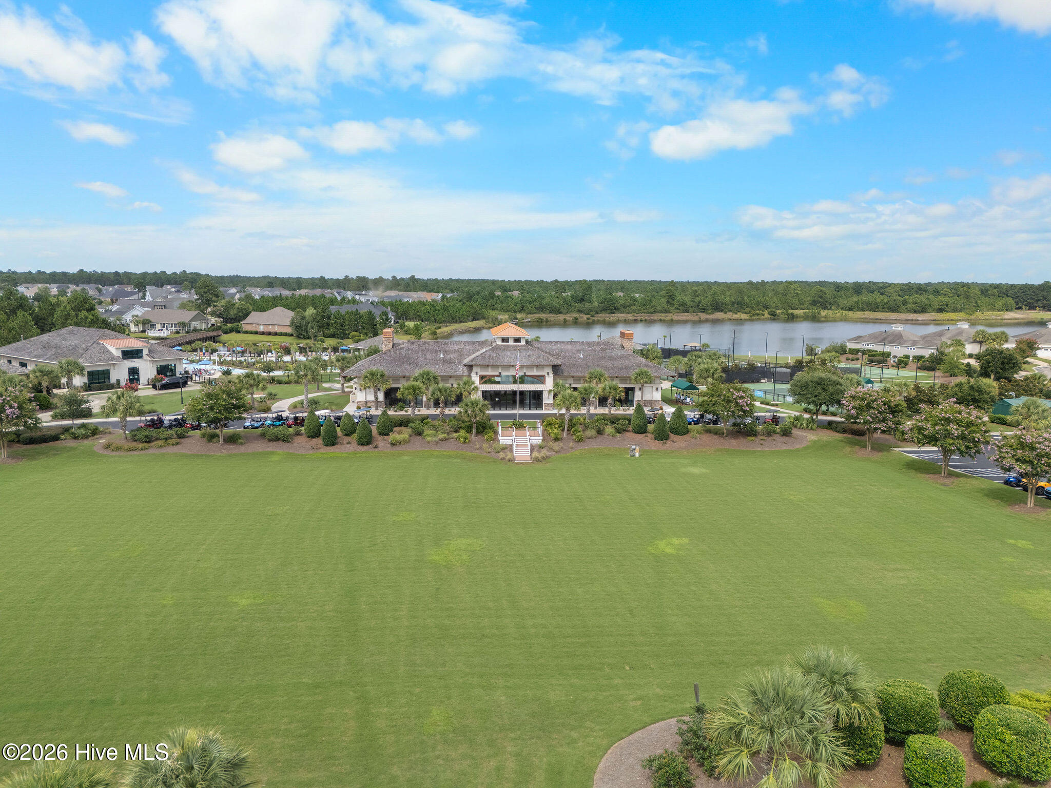 100565690 | Photo 126