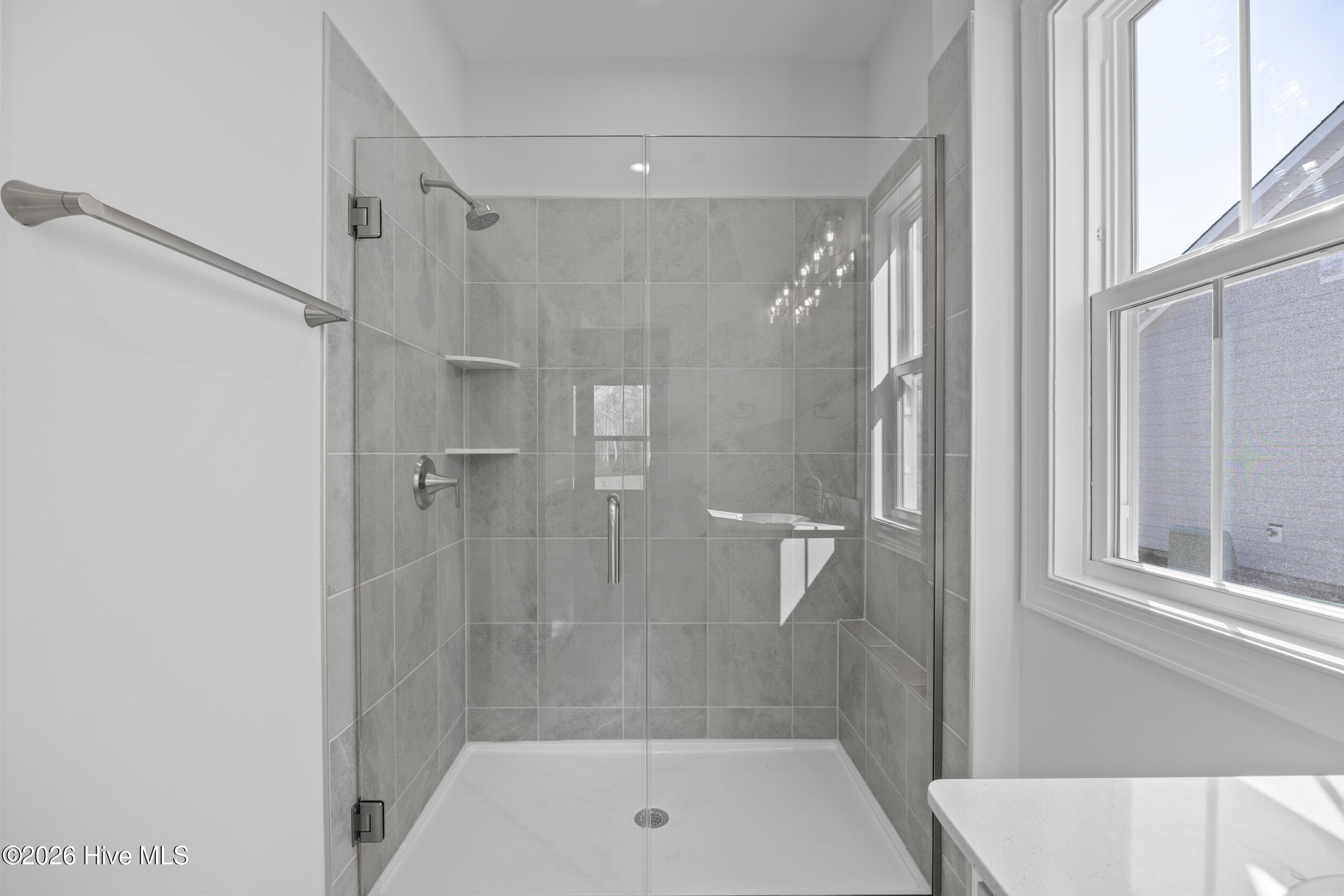 100527055 | Photo 26