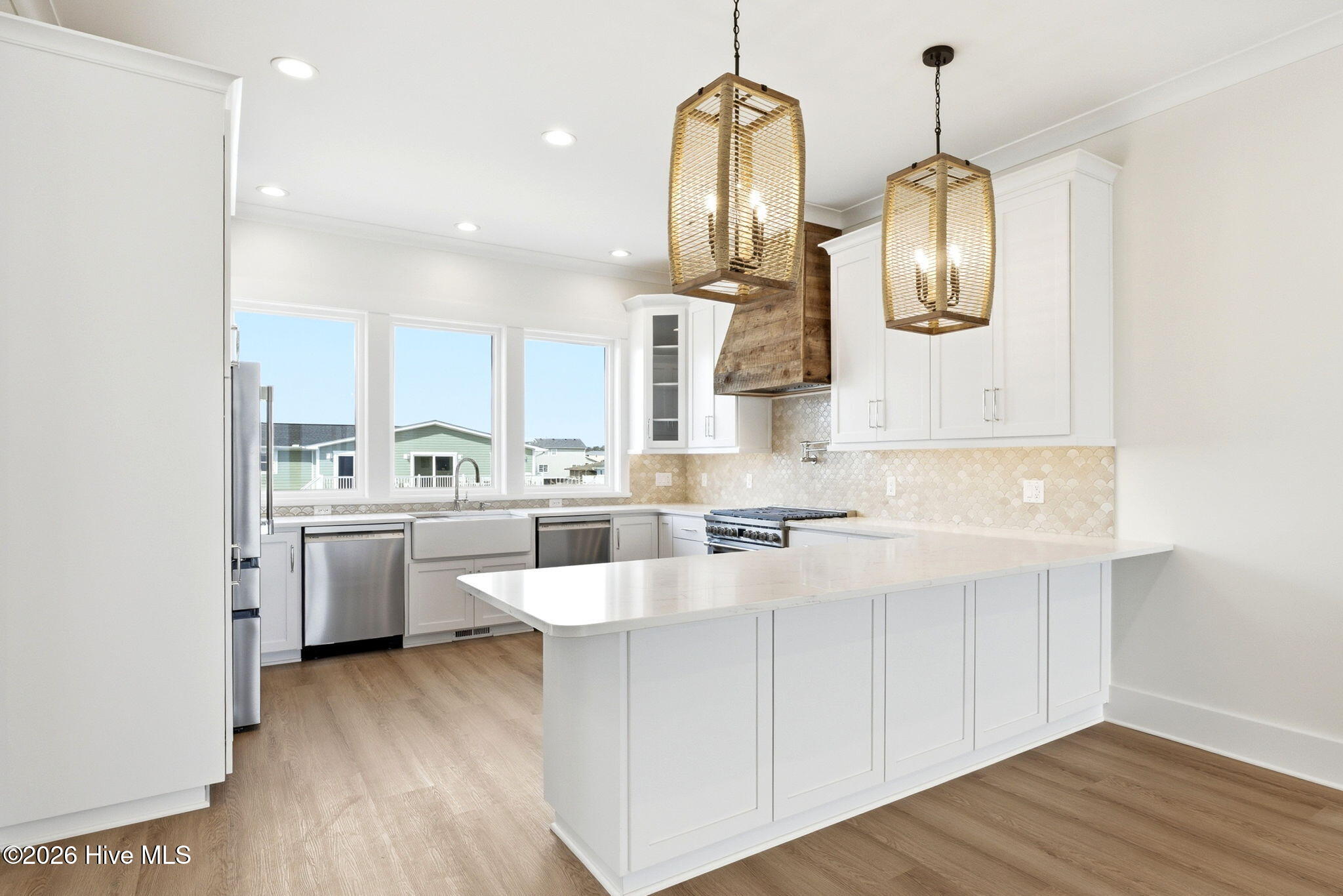 100564673 | Photo 10