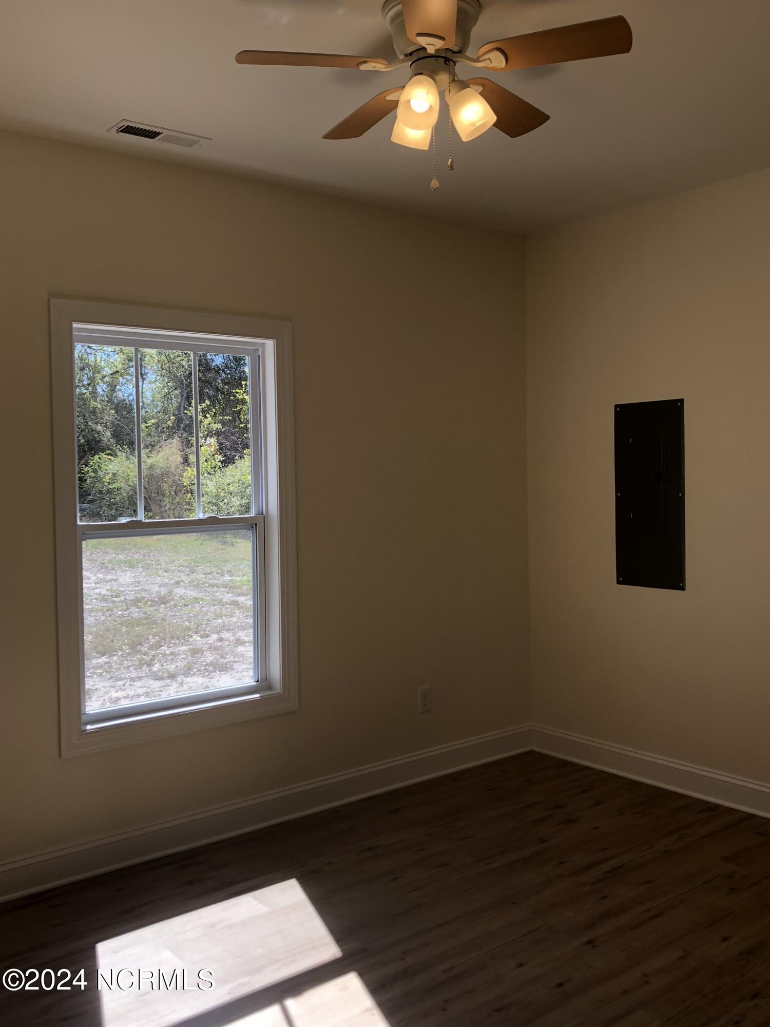 100544500 | Photo 19