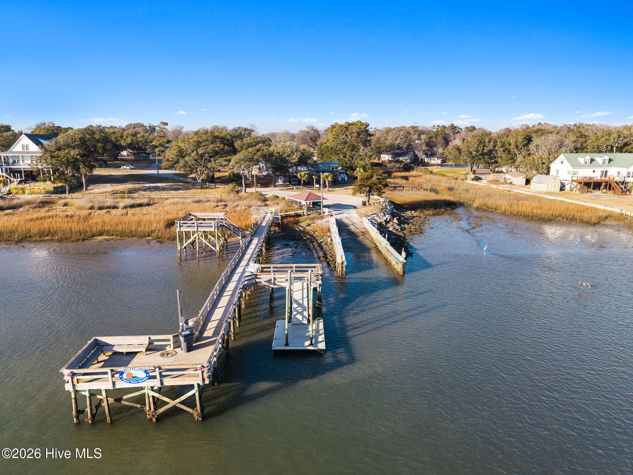 100567854 | Photo 36