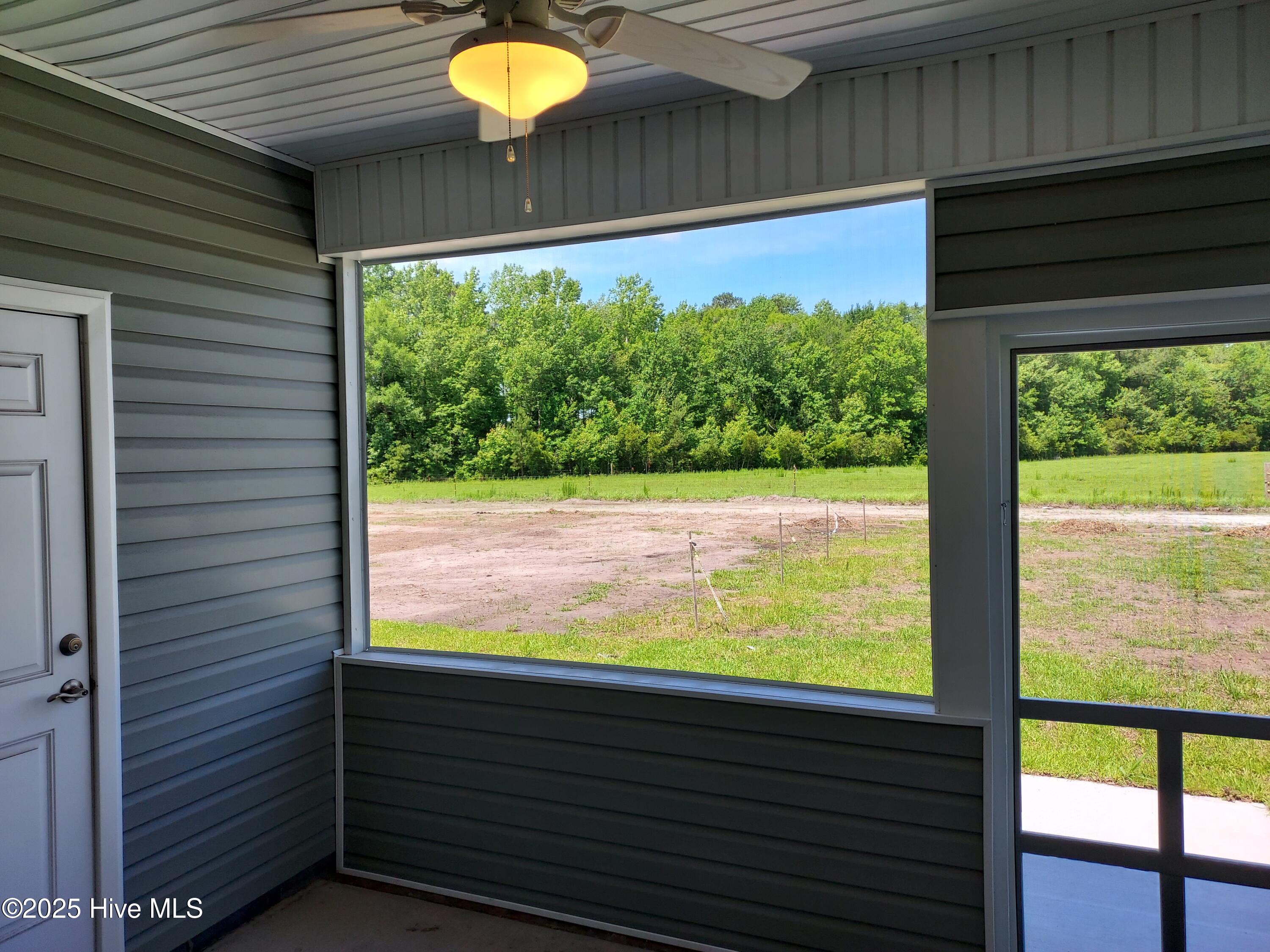 100512764 | Photo 13