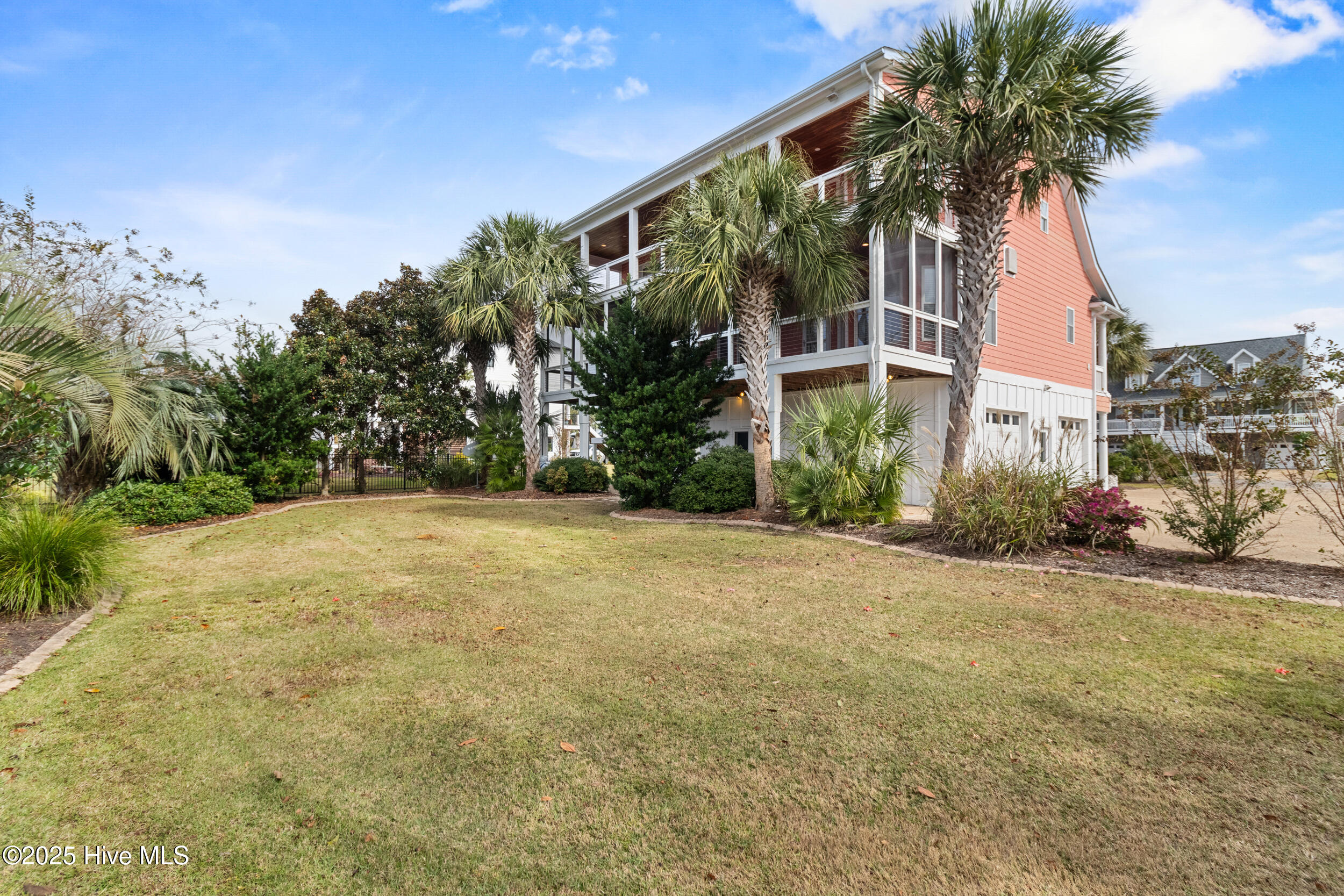 100538767 | Photo 50