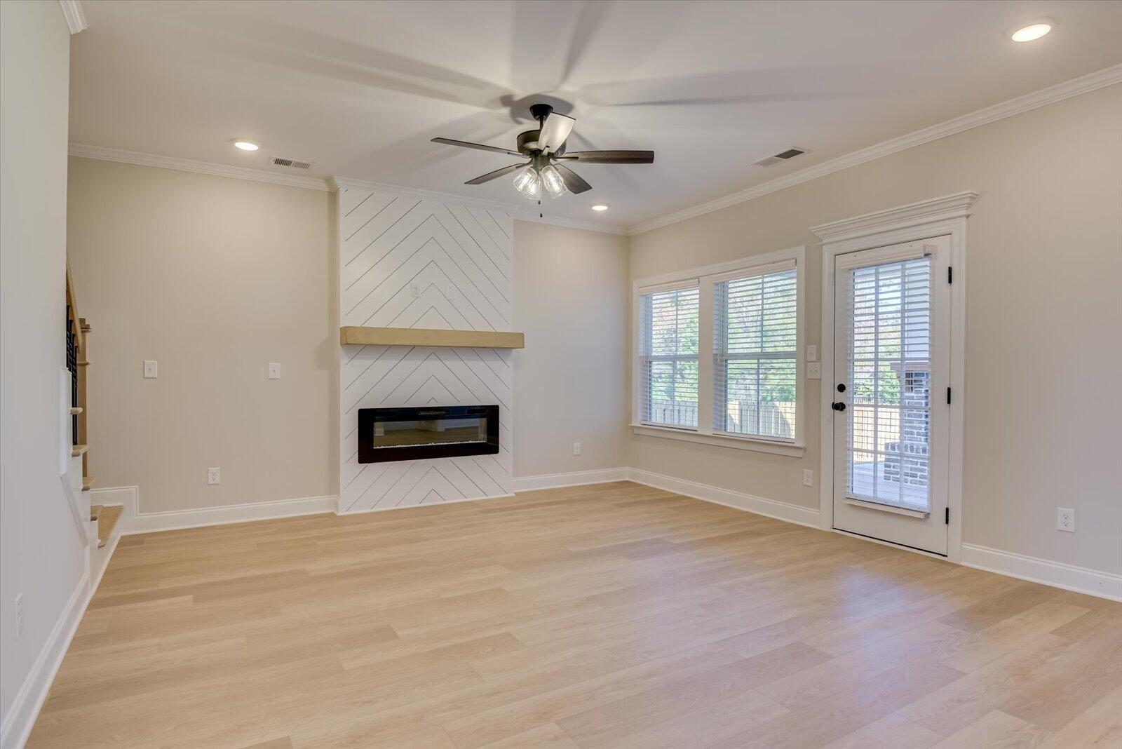 07-107-DSC_5102LRenfused