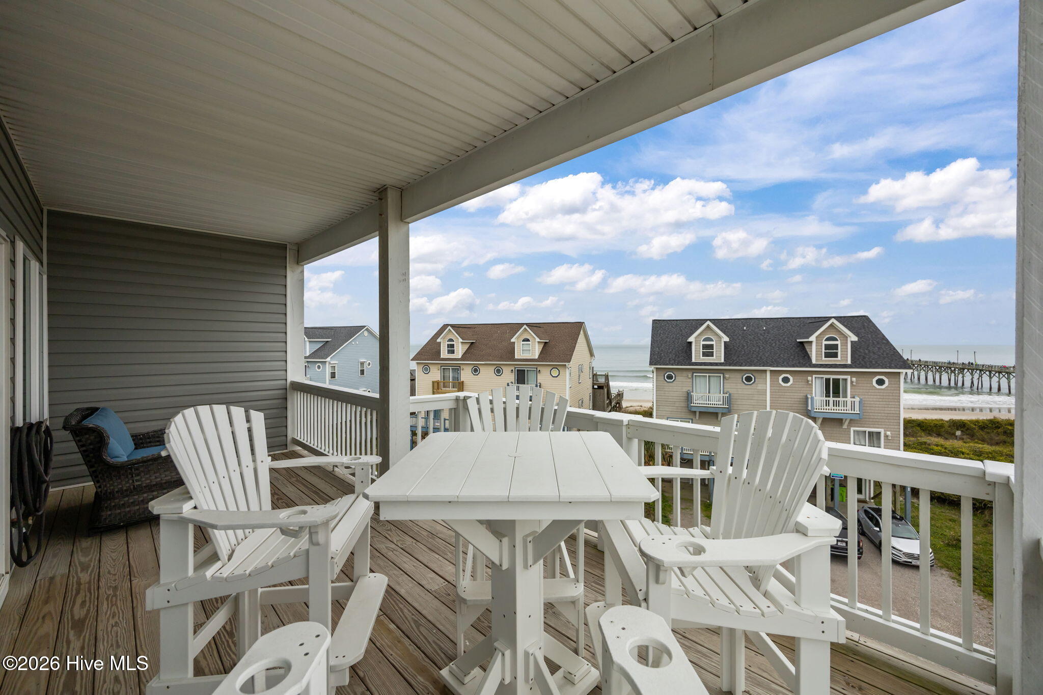 100565751 | Photo 57