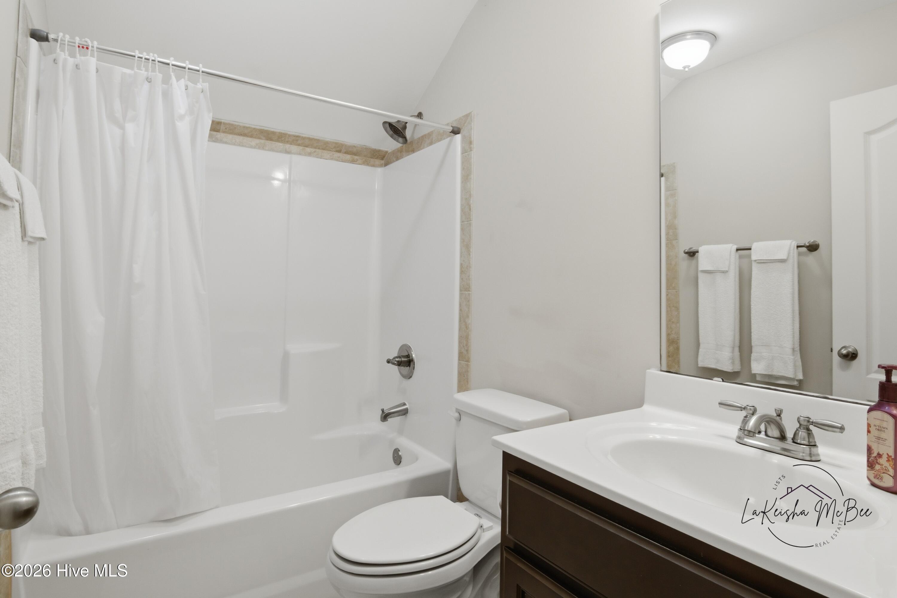 100556252 | Photo 26