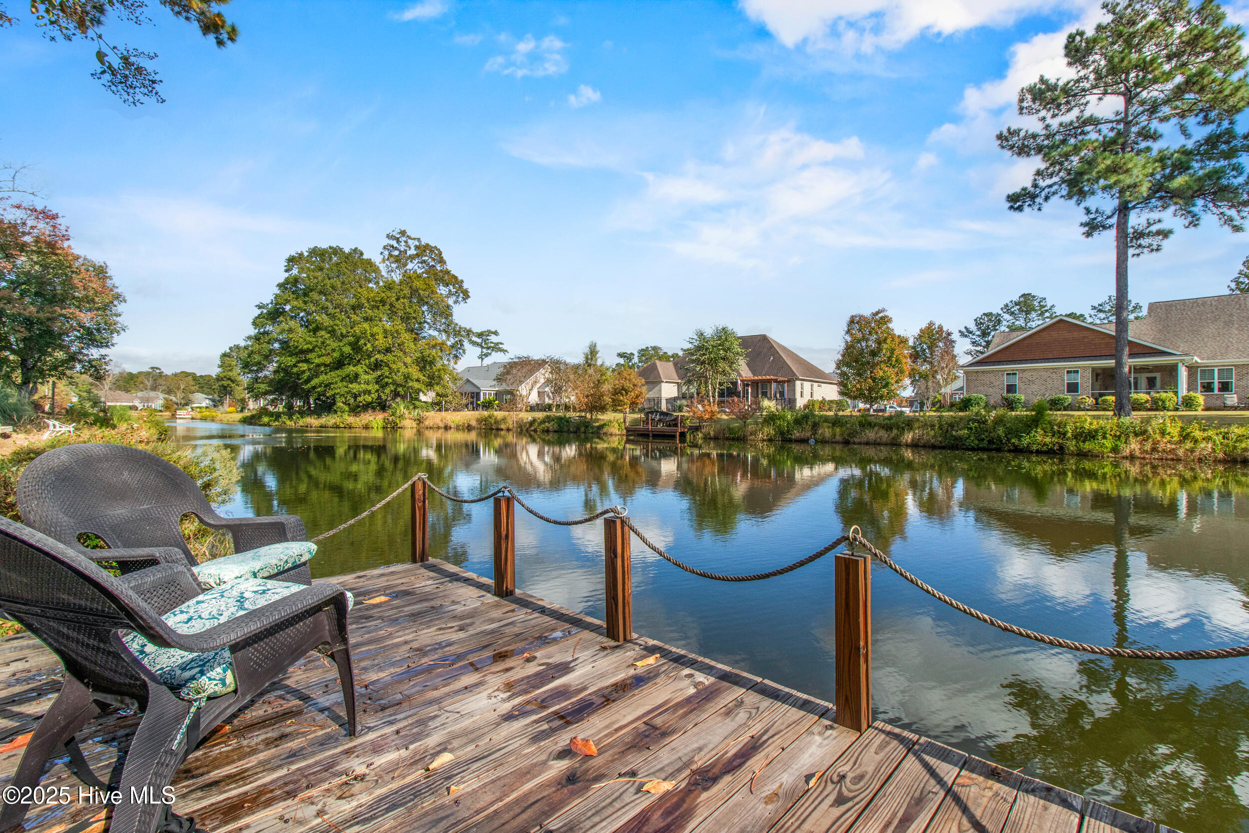 100540610 | Photo 15