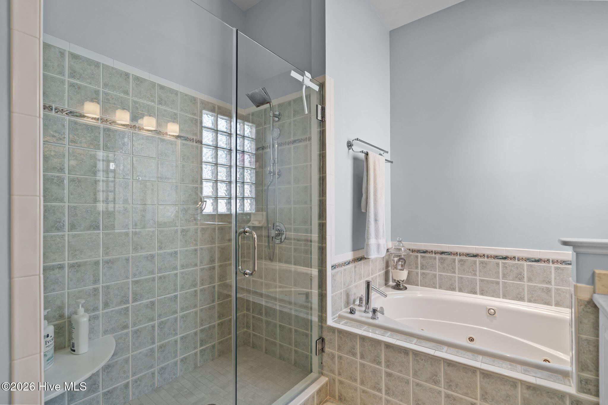 100554468 | Photo 28