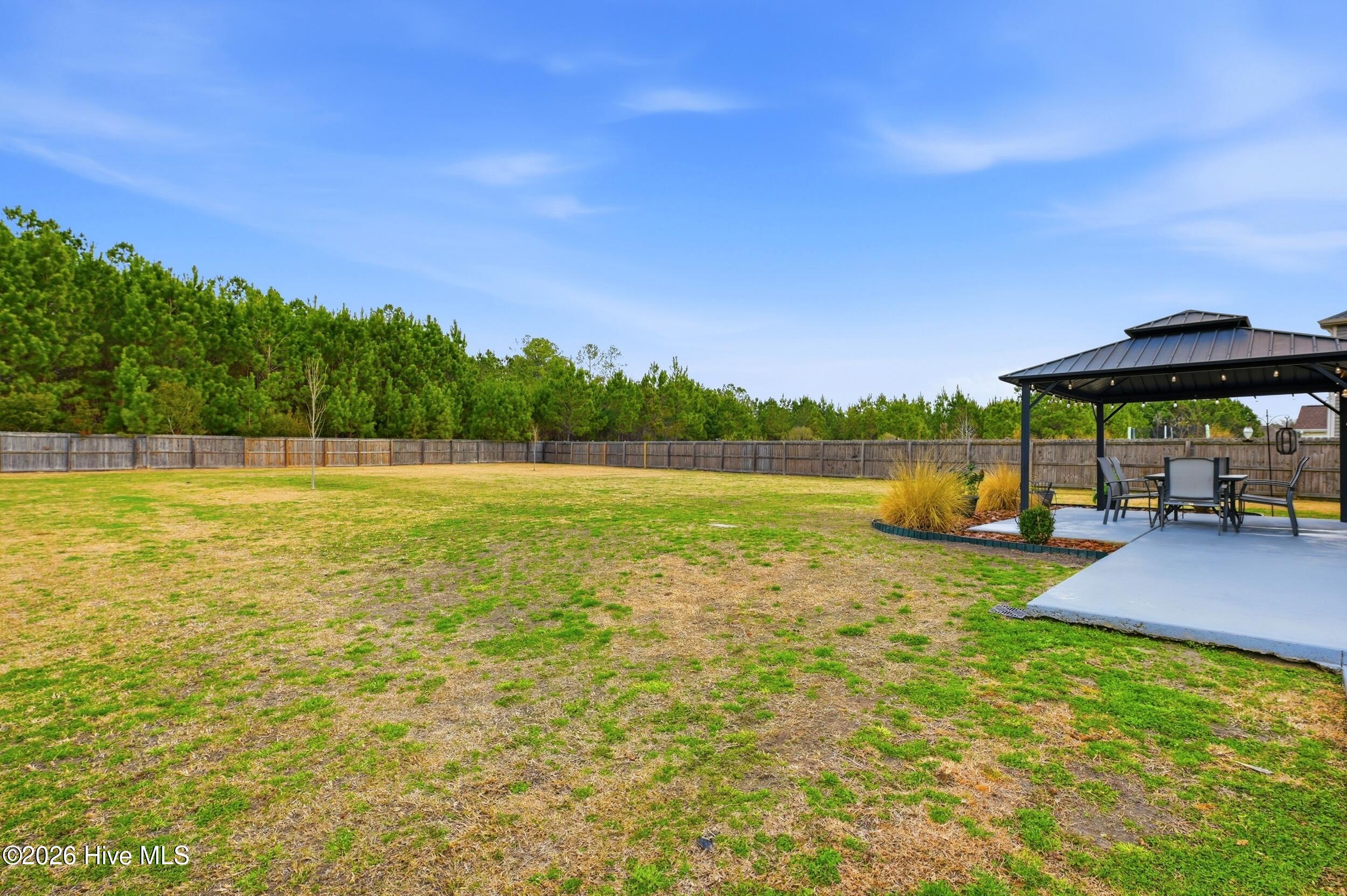 100560210 | Photo 30