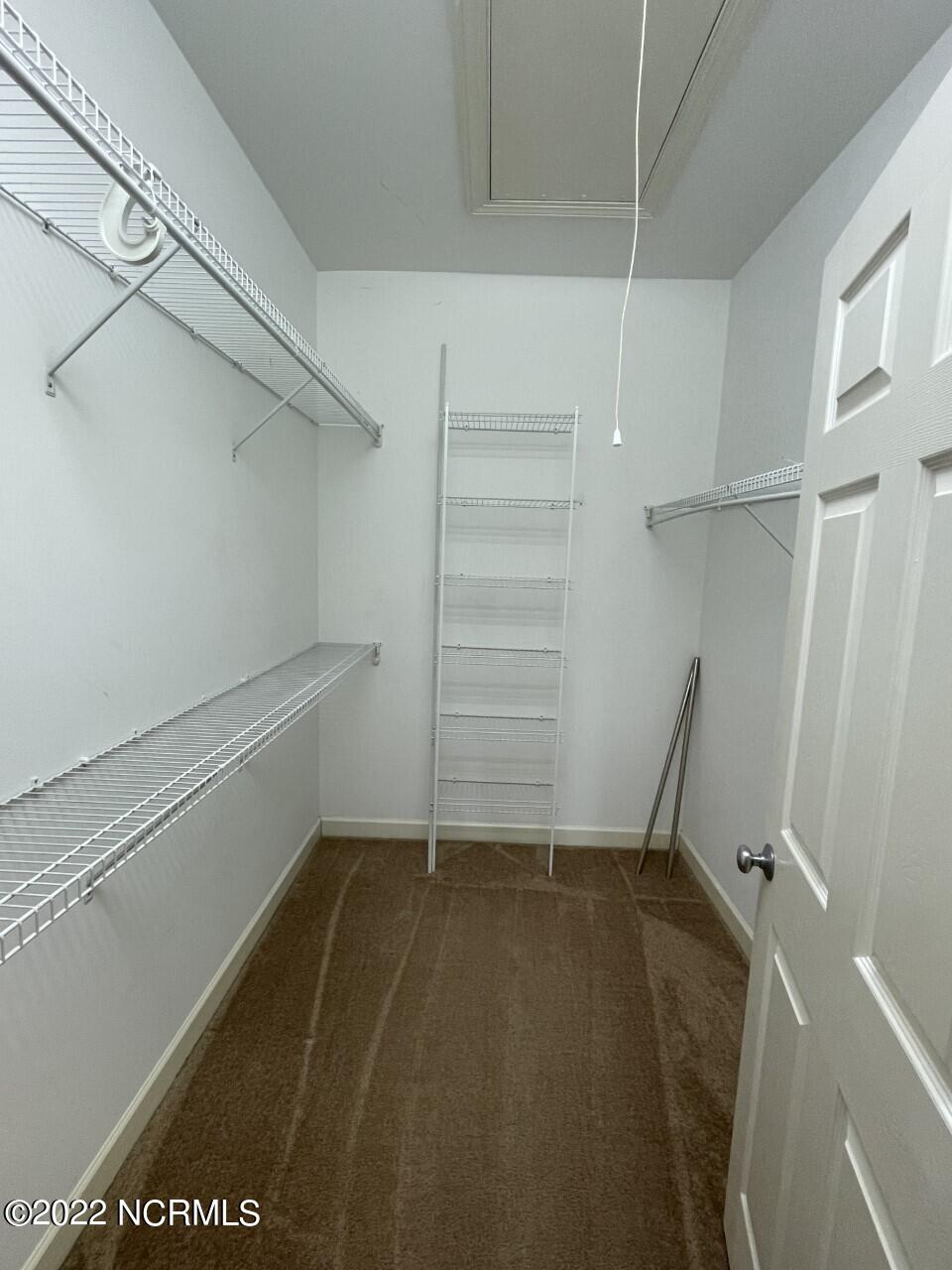 100548905 | Photo 21