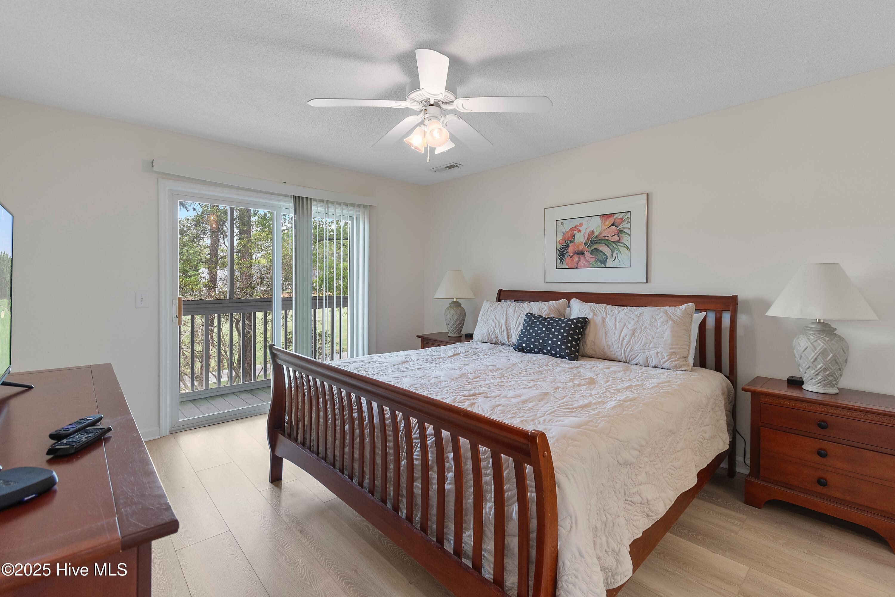 100508333 | Photo 13