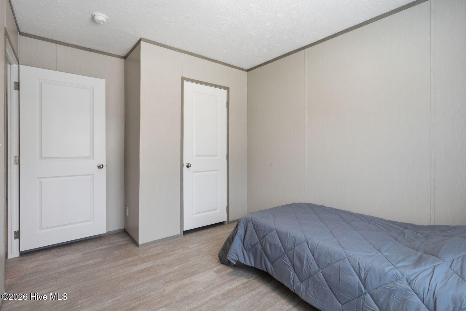 100563792 | Photo 29