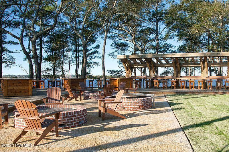 100532695 | Photo 13