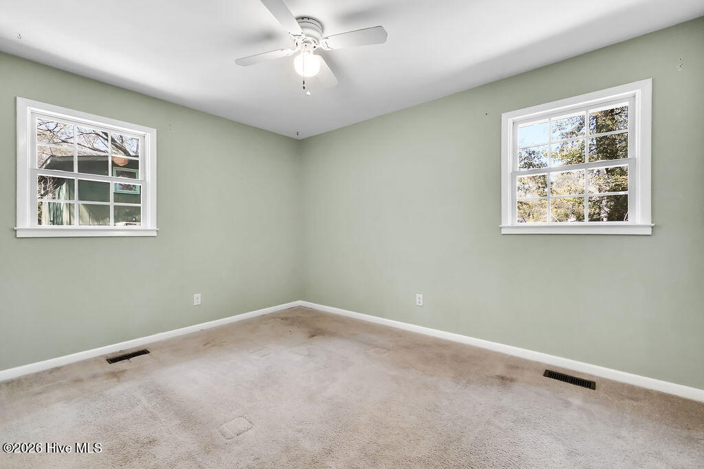 100562236 | Photo 21