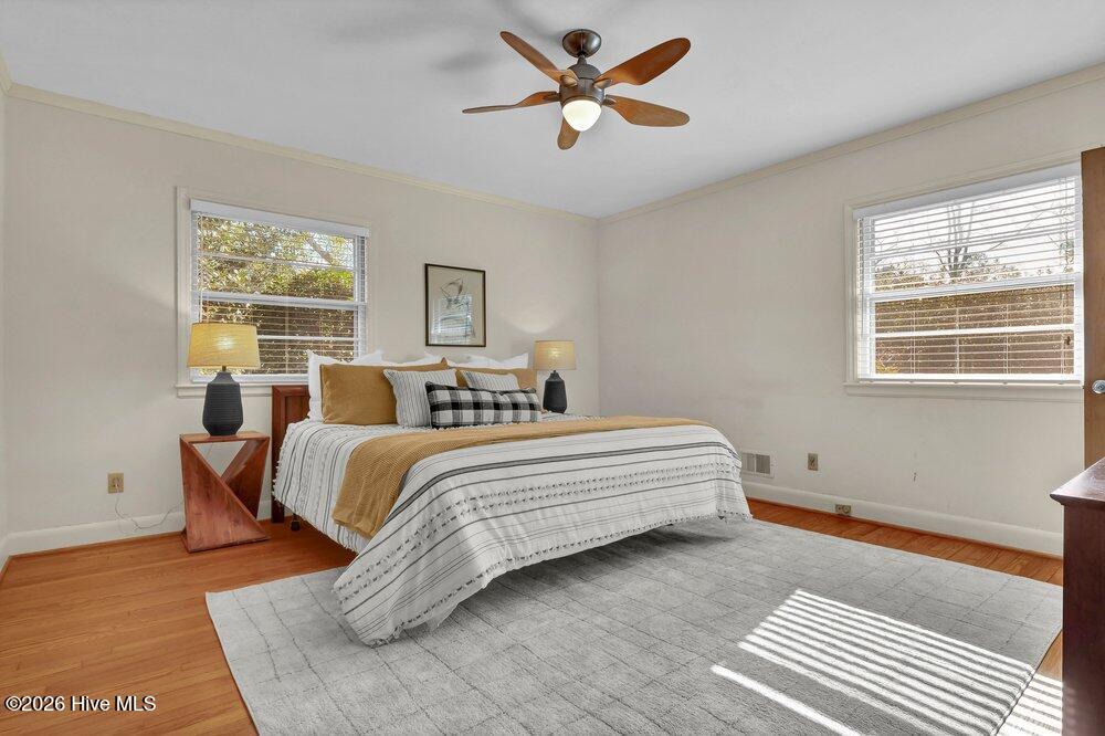 100522690 | Photo 23