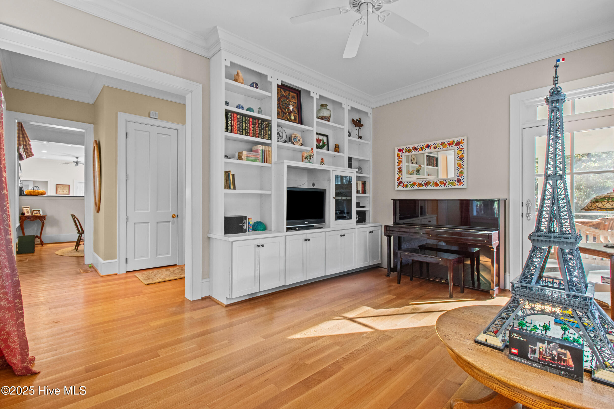 100540222 | Photo 15