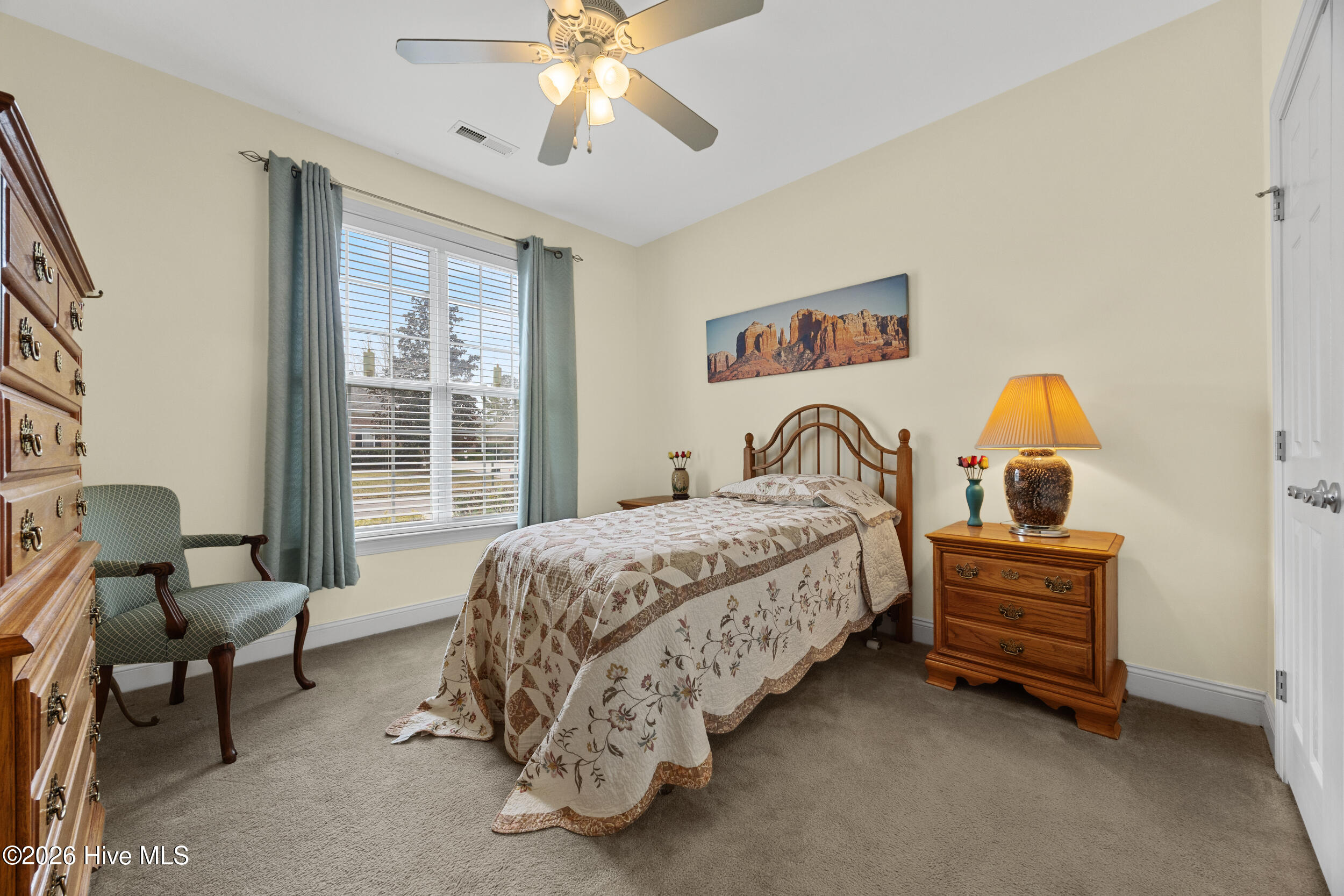 100564950 | Photo 23