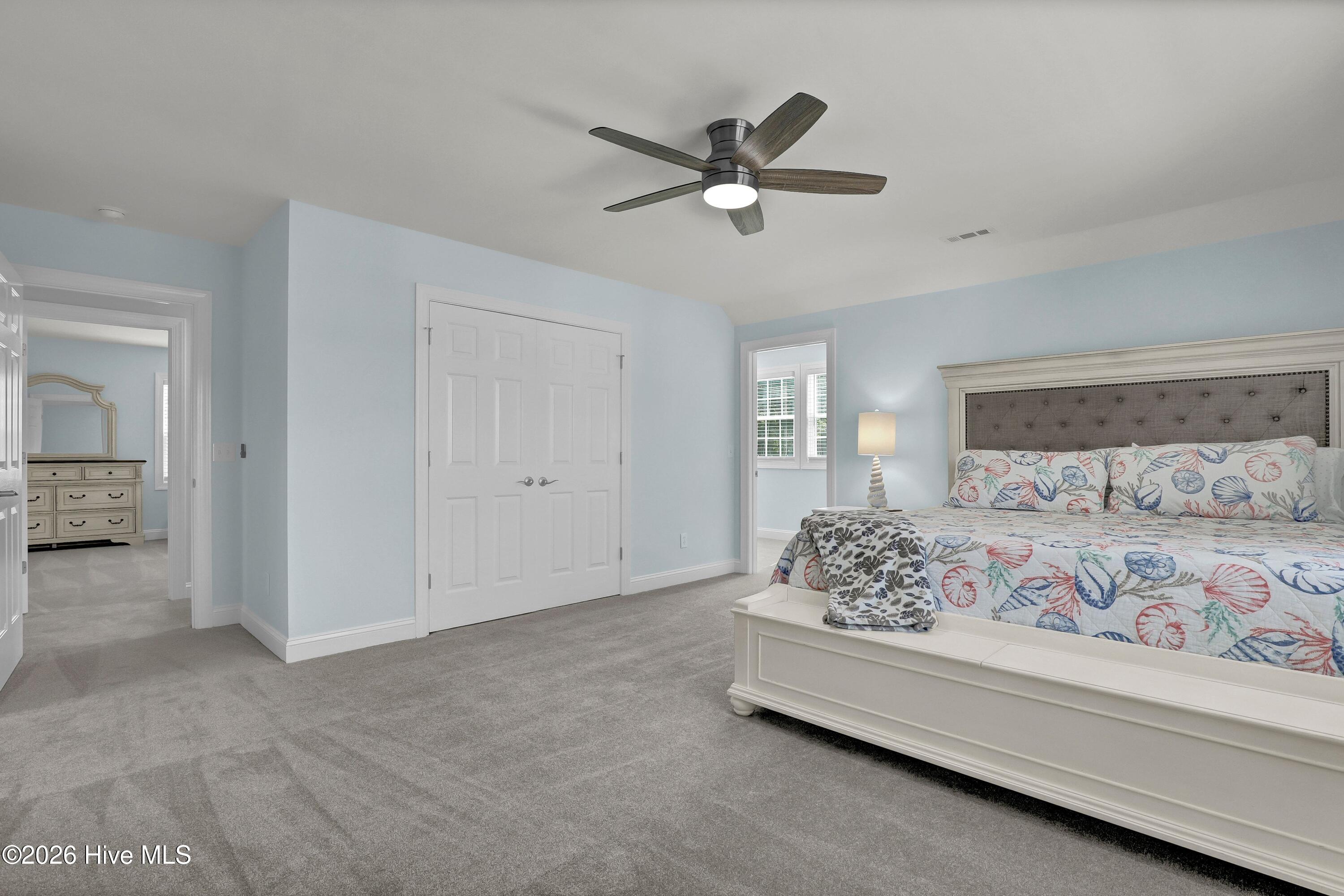 100567806 | Photo 34