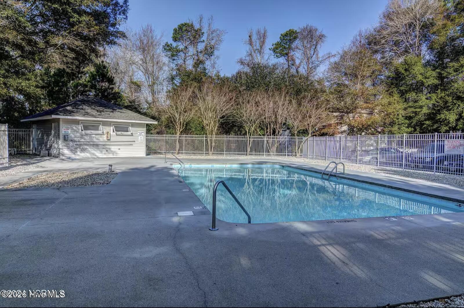 100550960 | Photo 19