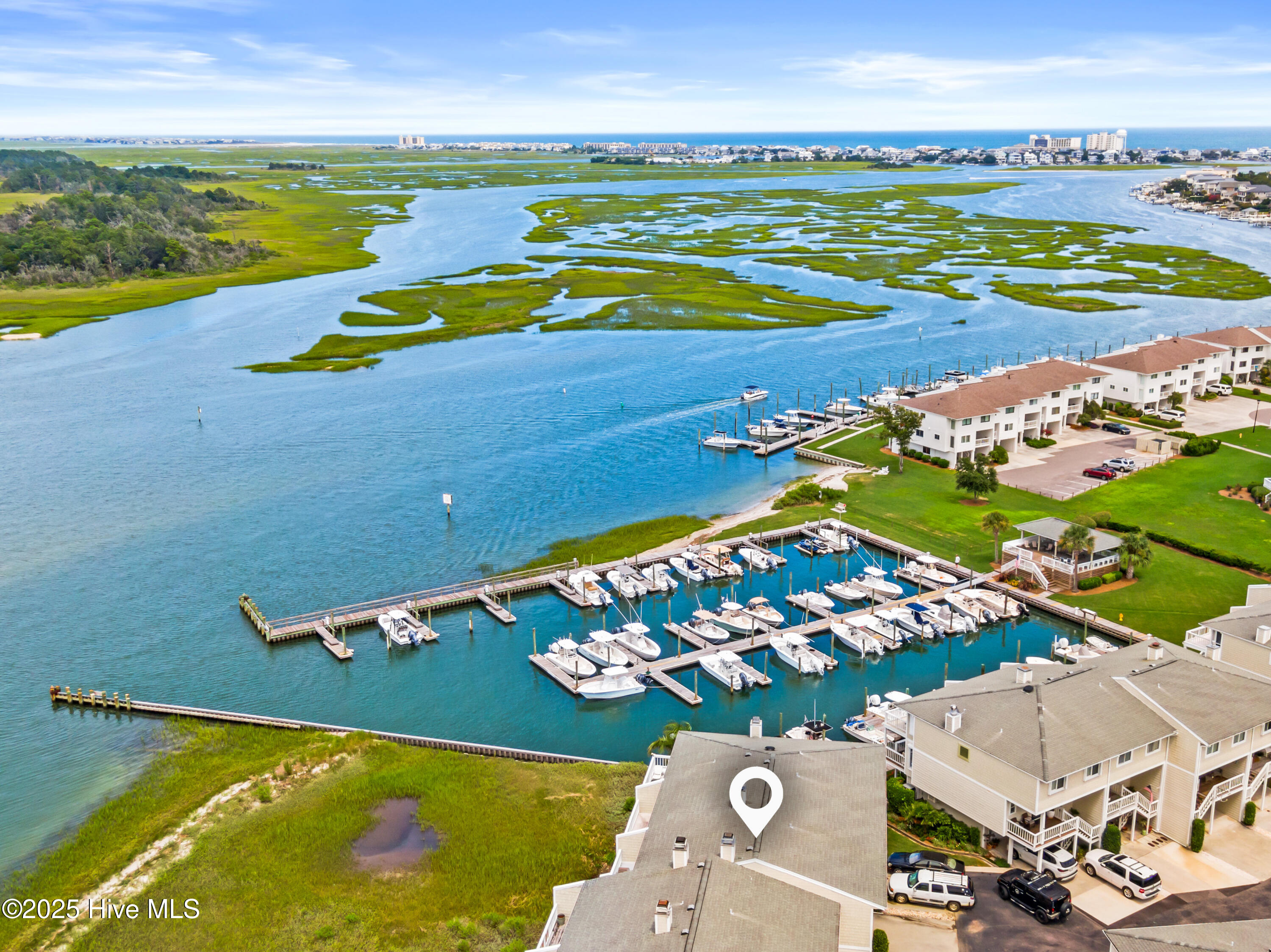 100523533 | Photo 37