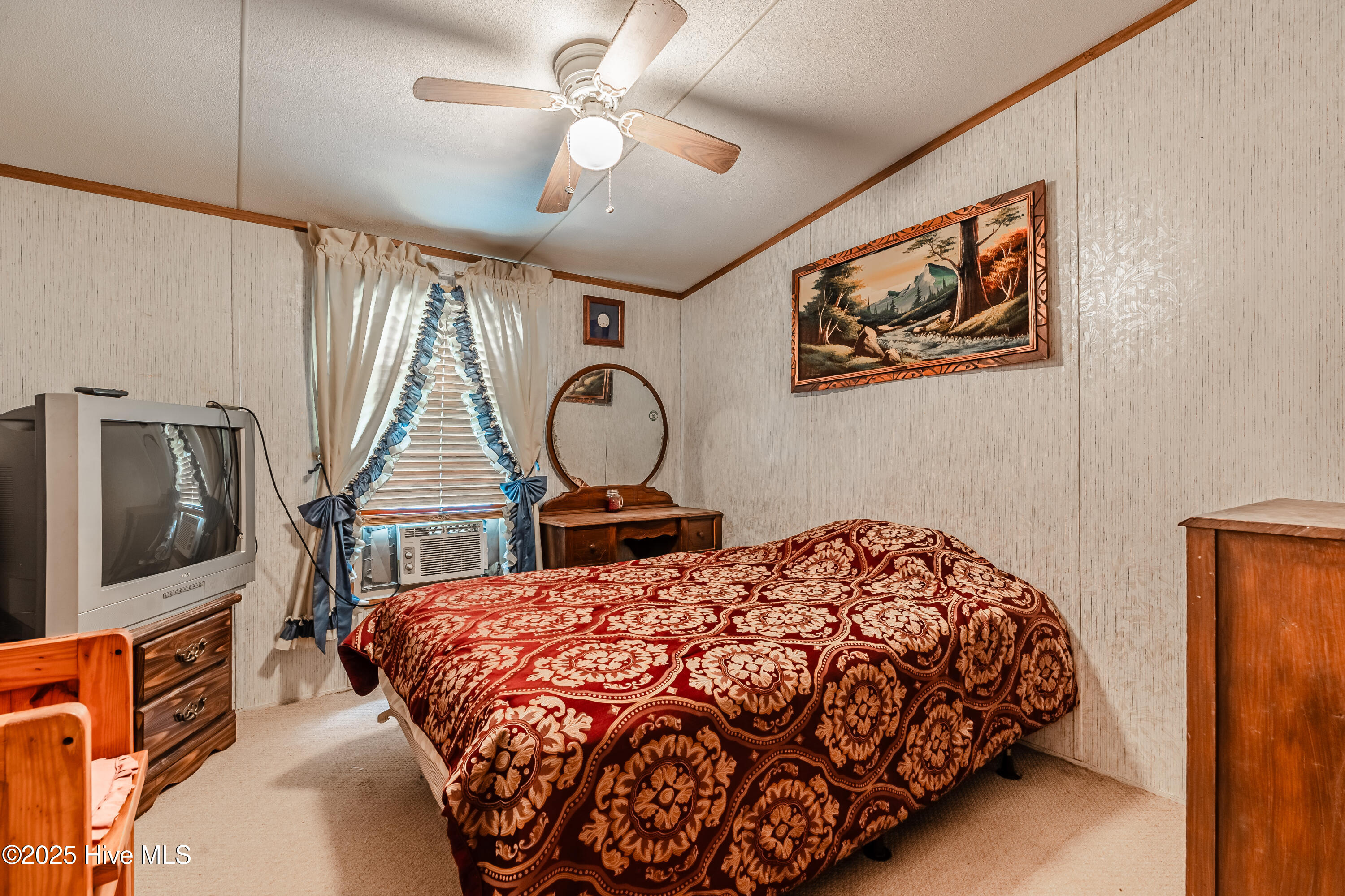 100543288 | Photo 36