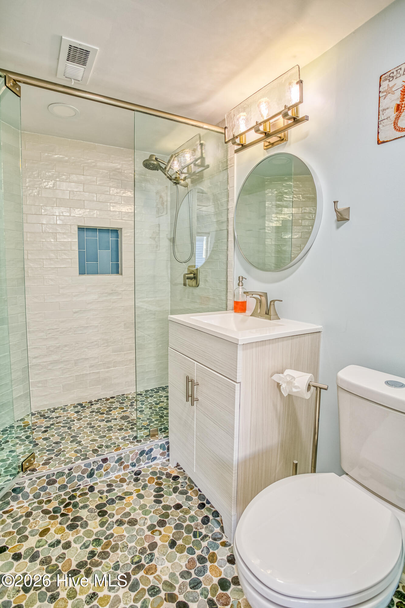 100558011 | Photo 20