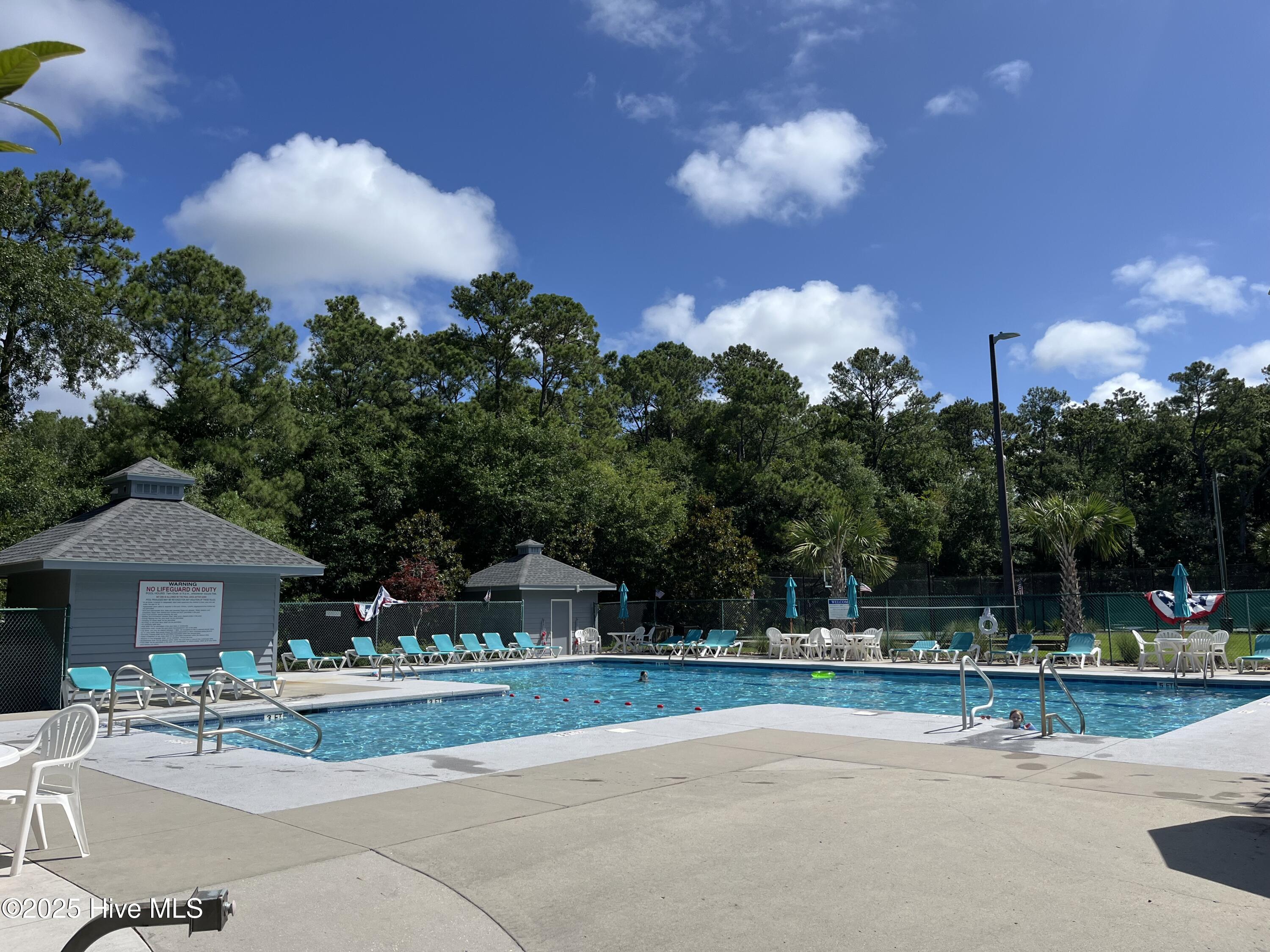 100516762 | Photo 14