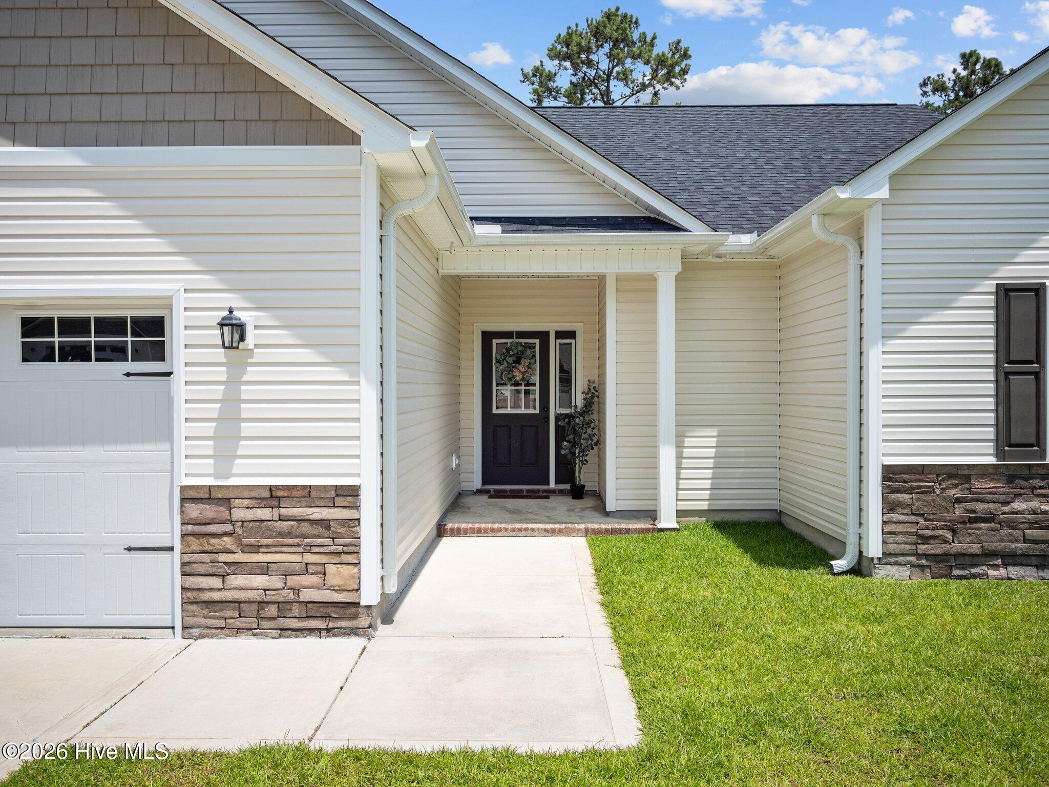 100561868 | Photo 13