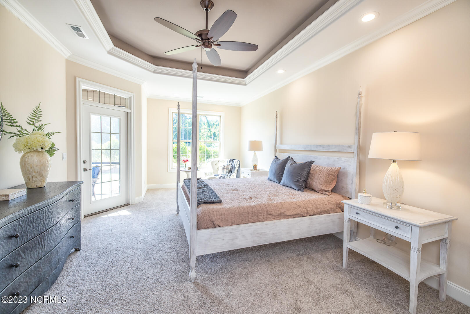 100512925 | Photo 22