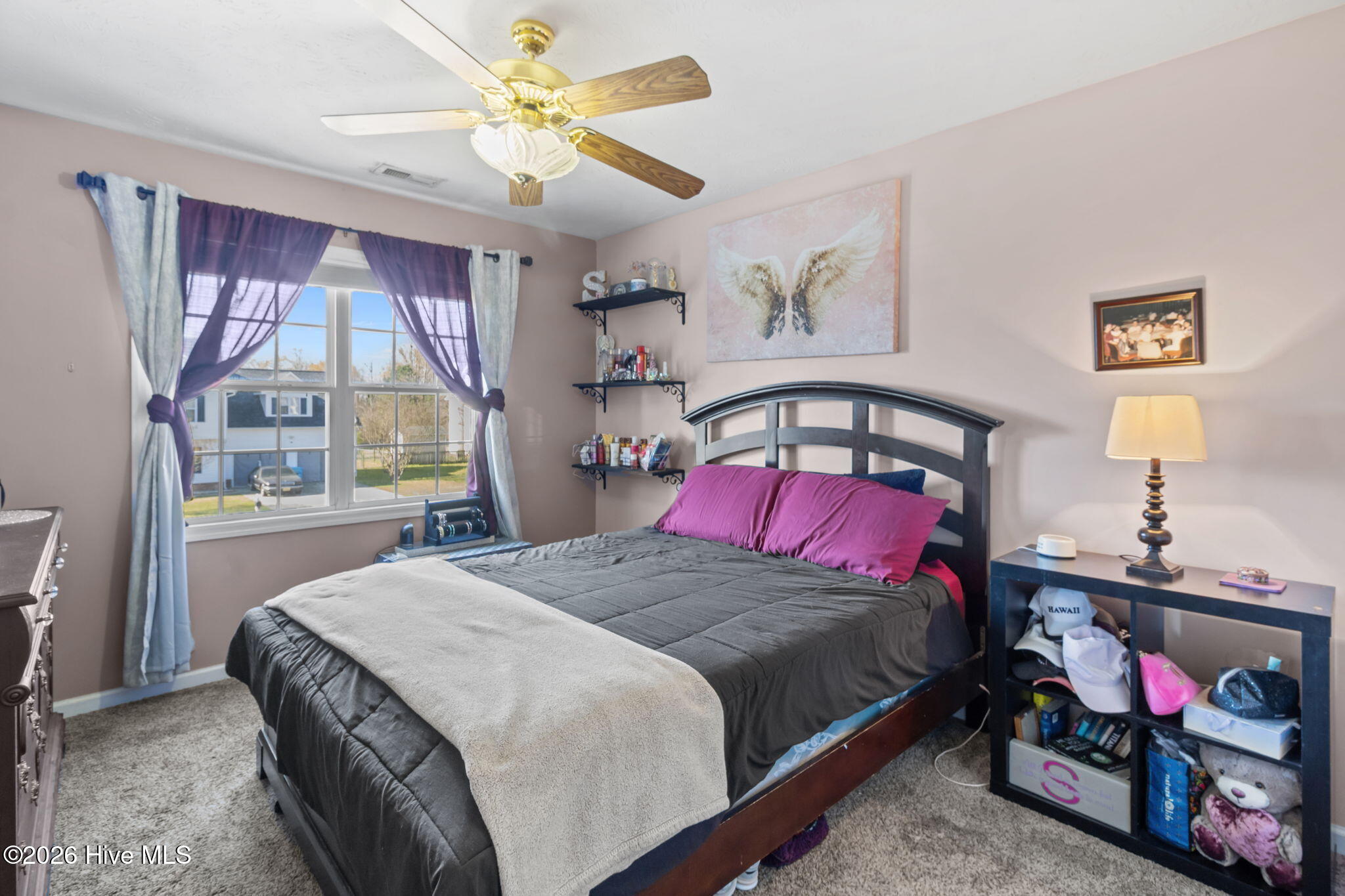 100561943 | Photo 28