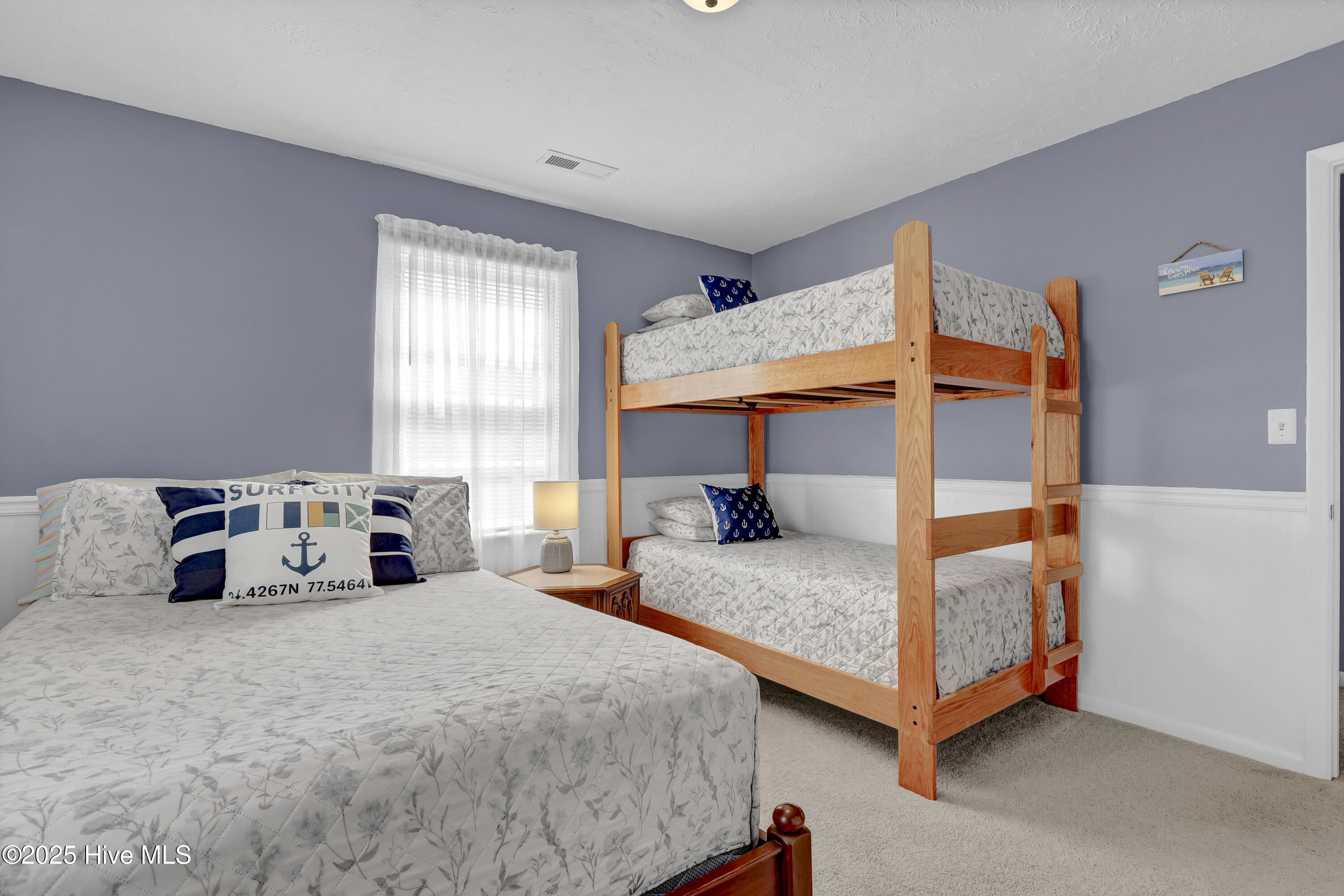 100533401 | Photo 21