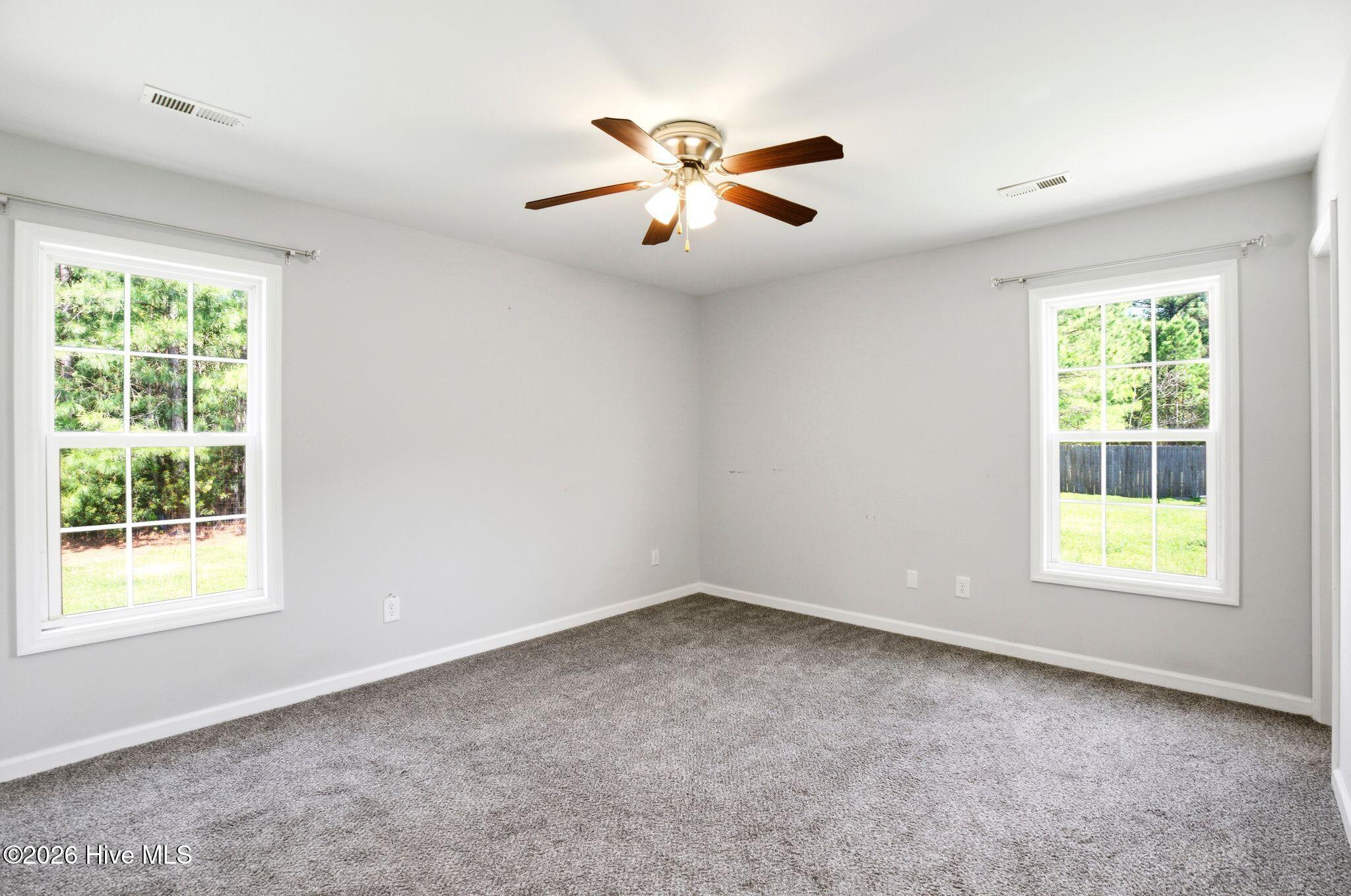 100567407 | Photo 25