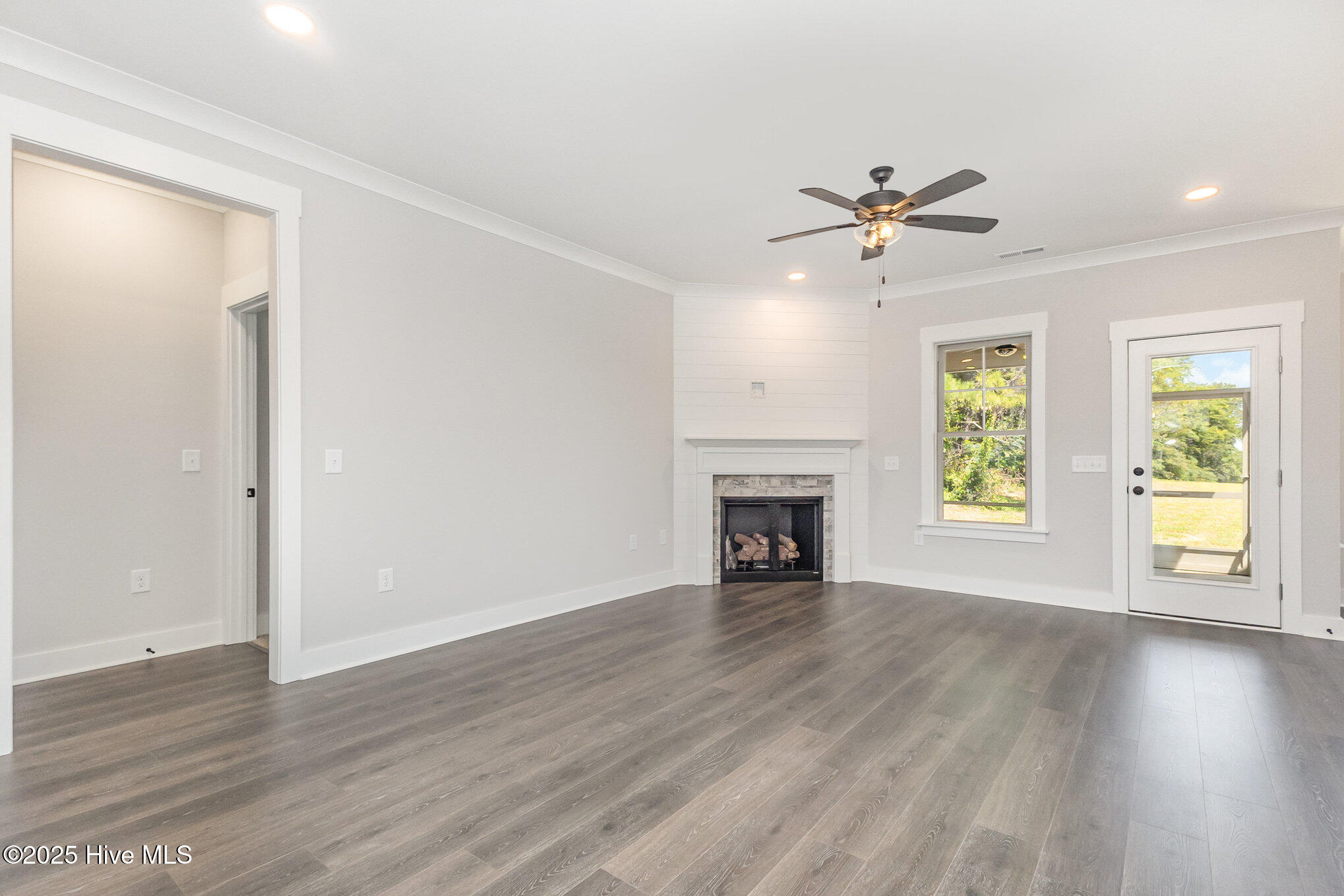 Homes for sale in Selma, NC | 47 Royal Ave, Selma, NC 27576 | MLS# 100487652