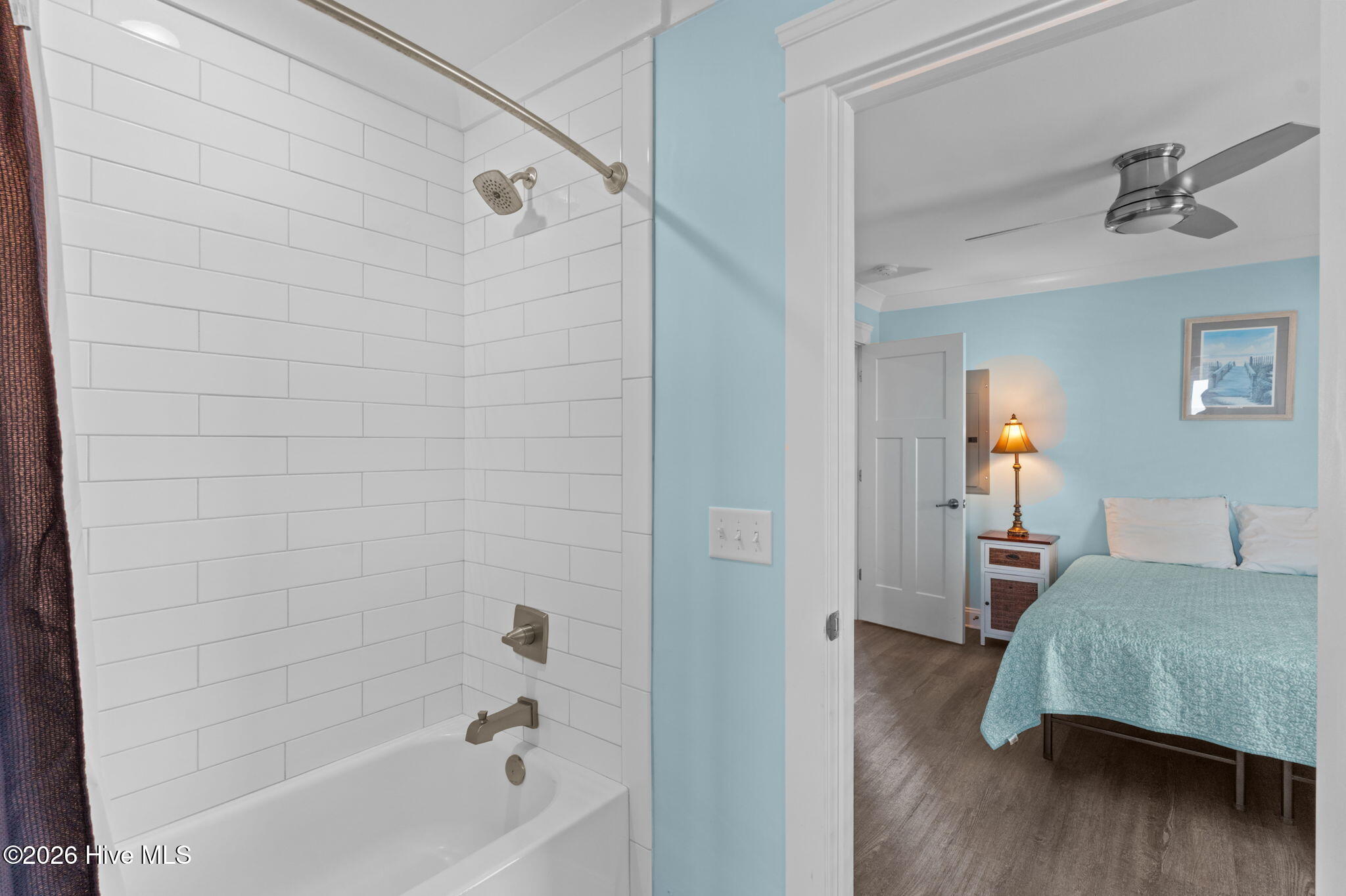 100551095 | Photo 18