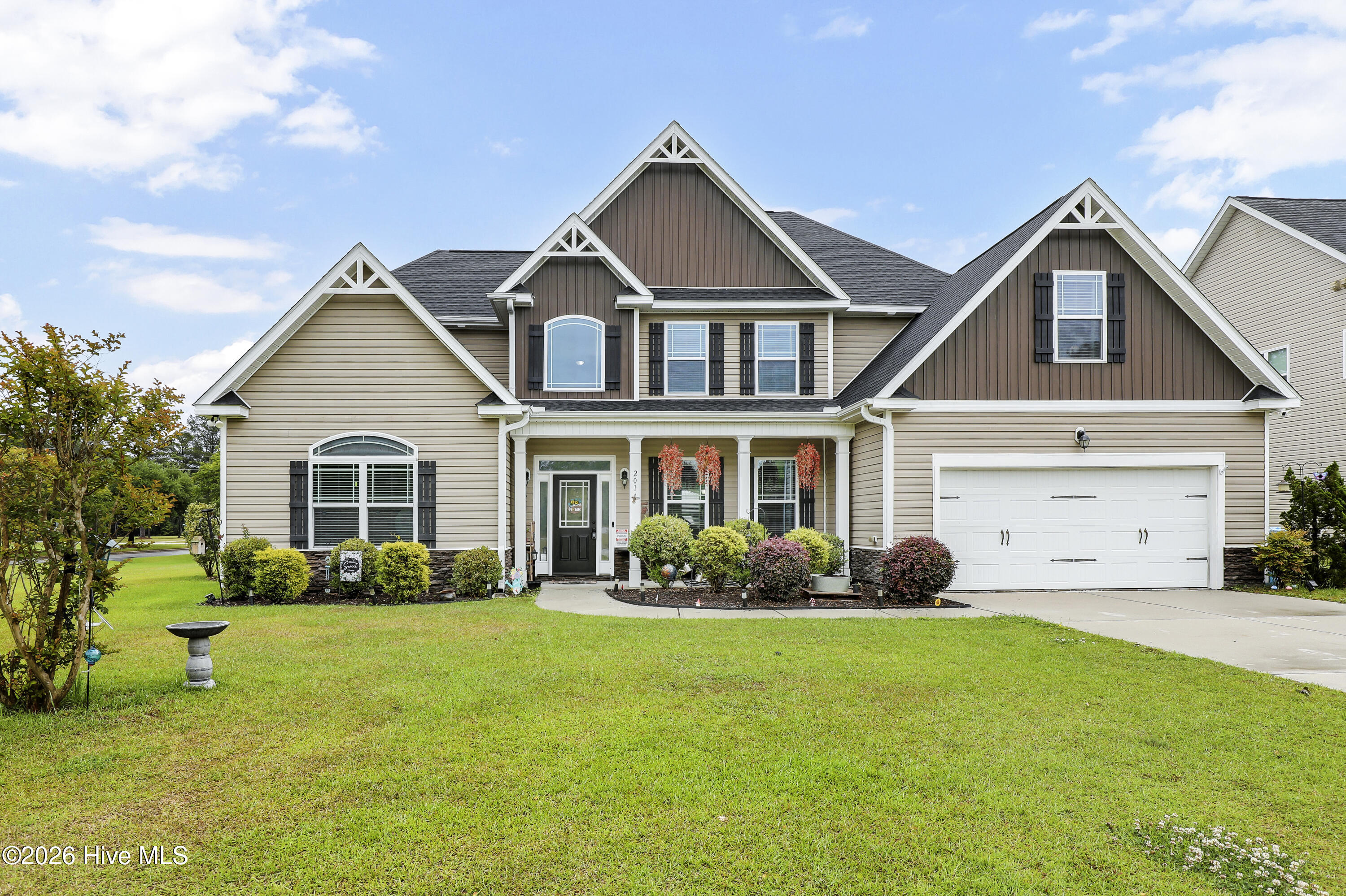 201 Wedgefield Circle,Maple Hill