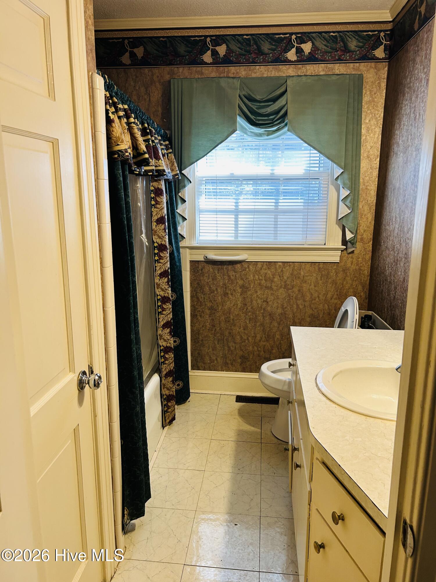 1802 Oxford Road, Kinston, NC, 28504