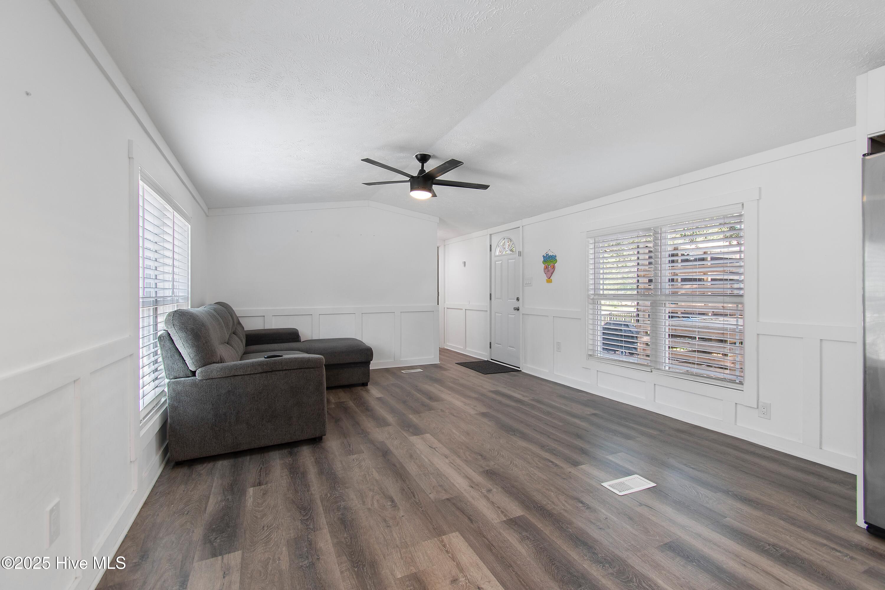 2744 Ocean View Avenue SW, Supply, NC 28462 – photo 8: 2744OceanViewAveSW - 19
