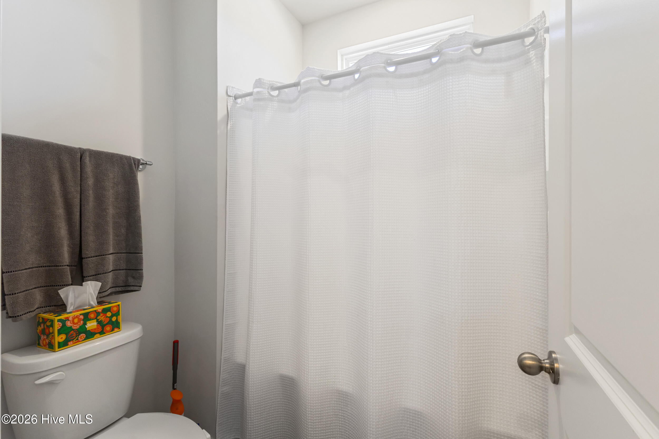 100568412 | Photo 27