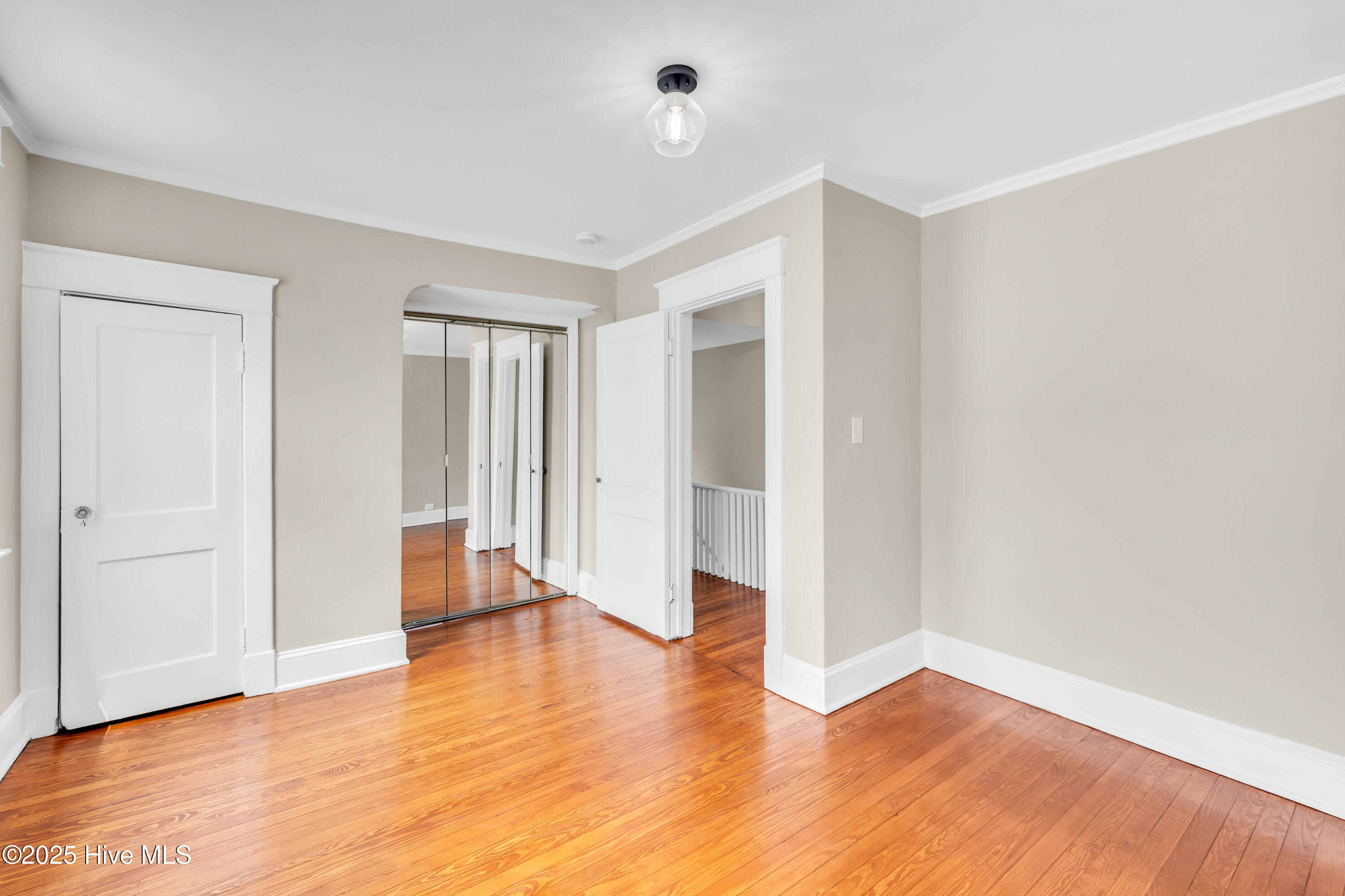 100522192 | Photo 30