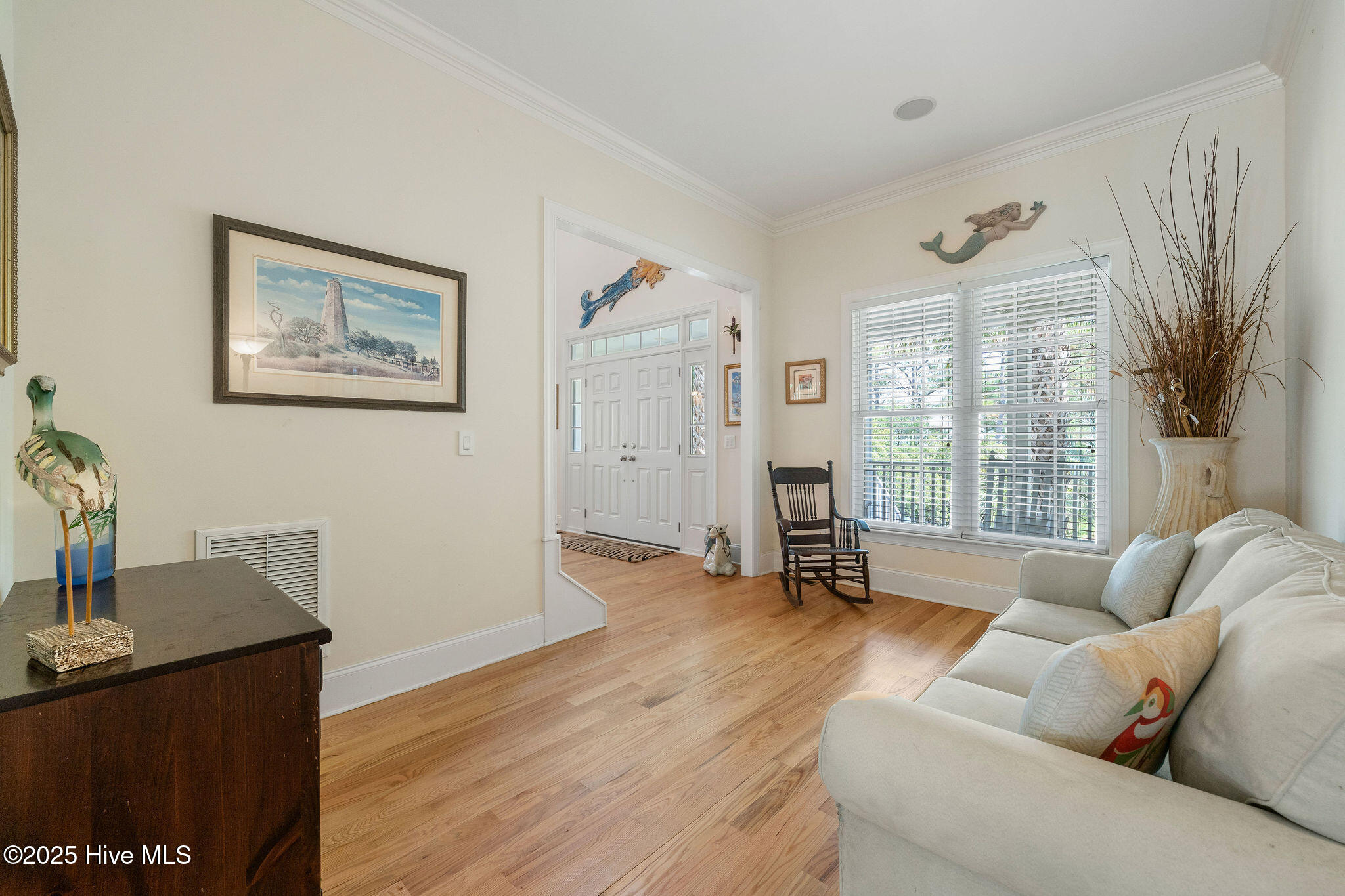 100532416 | Photo 33