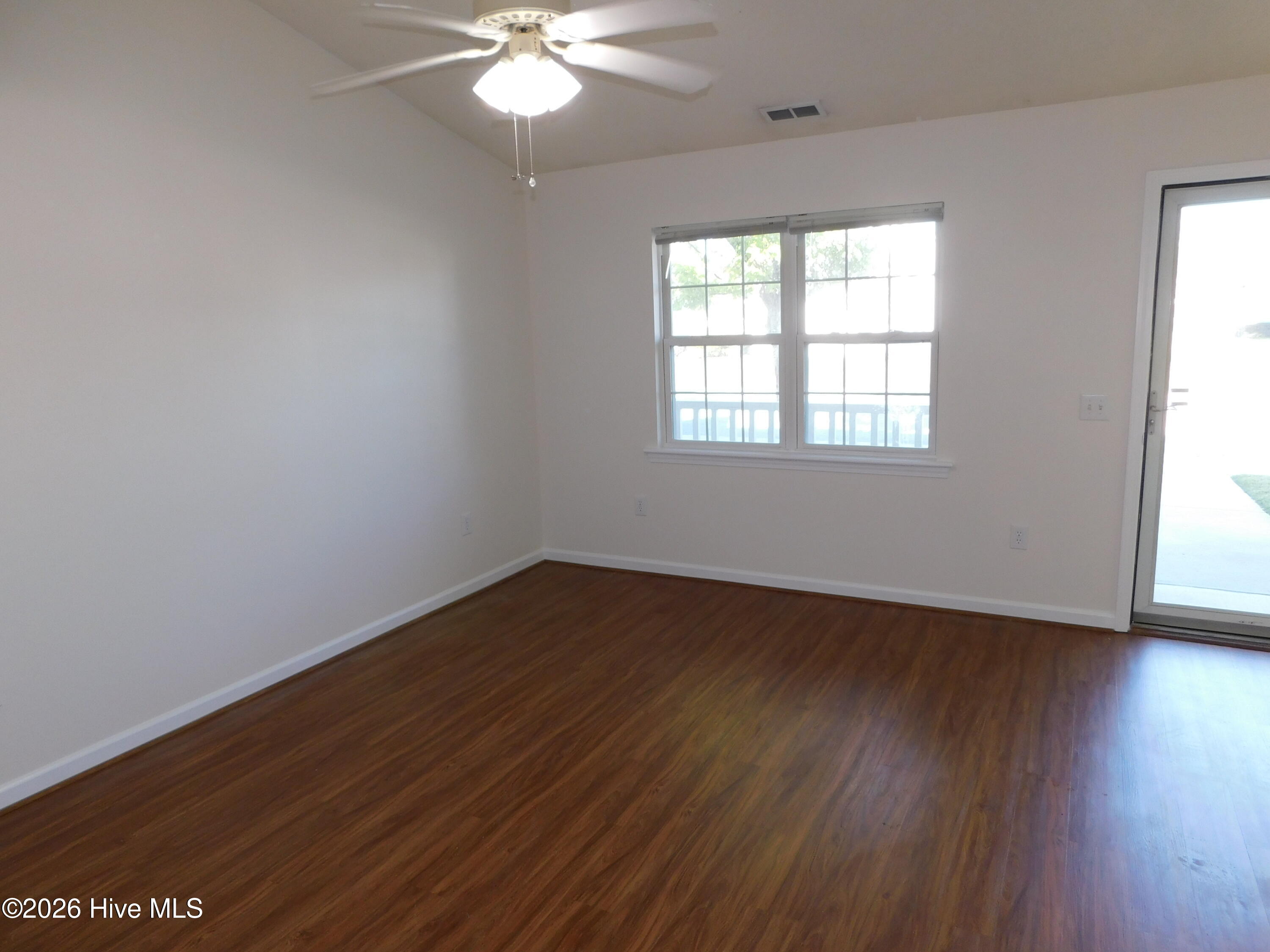 303 Courtyard E 303,Beaufort