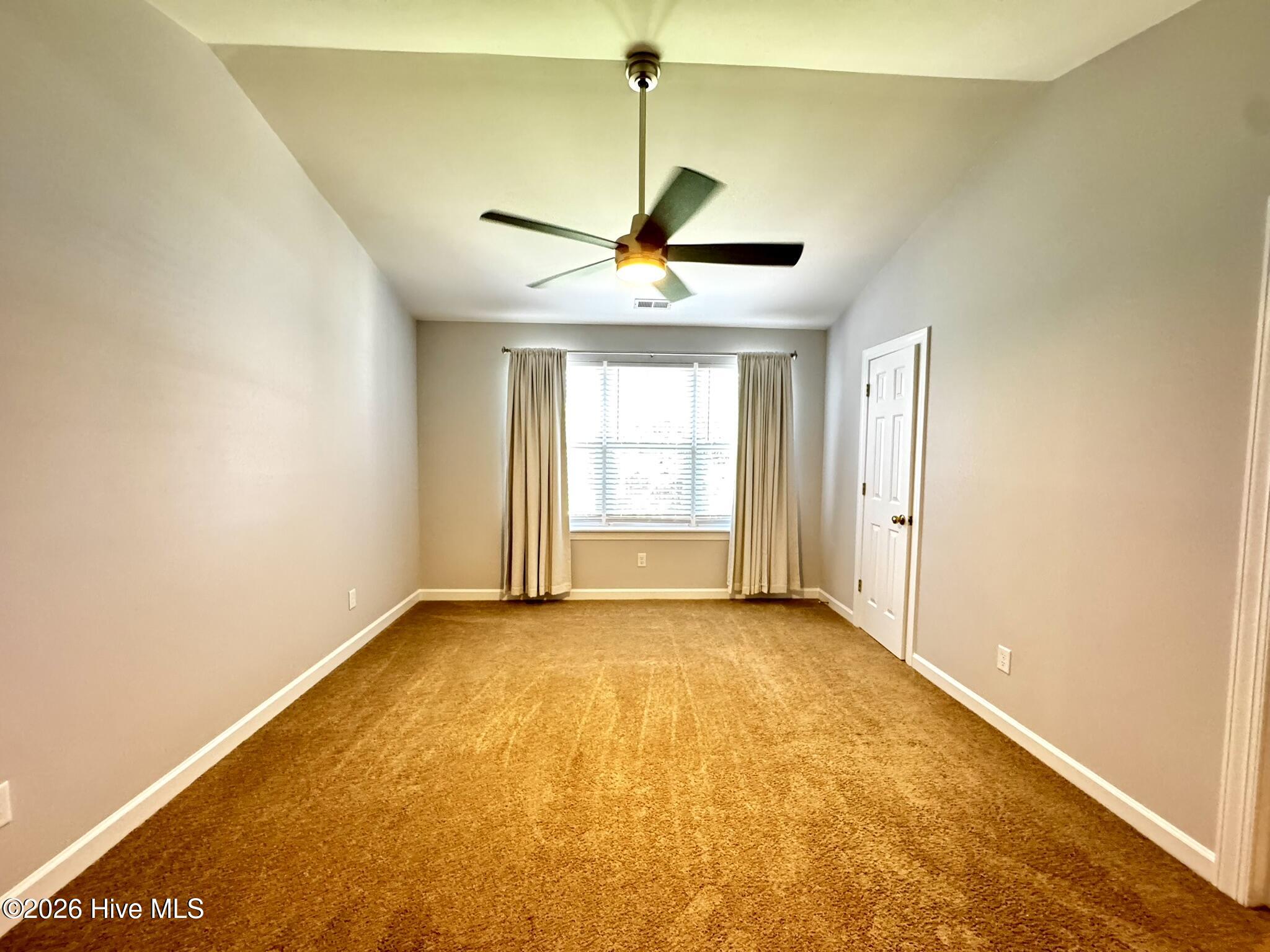 100550960 | Photo 13