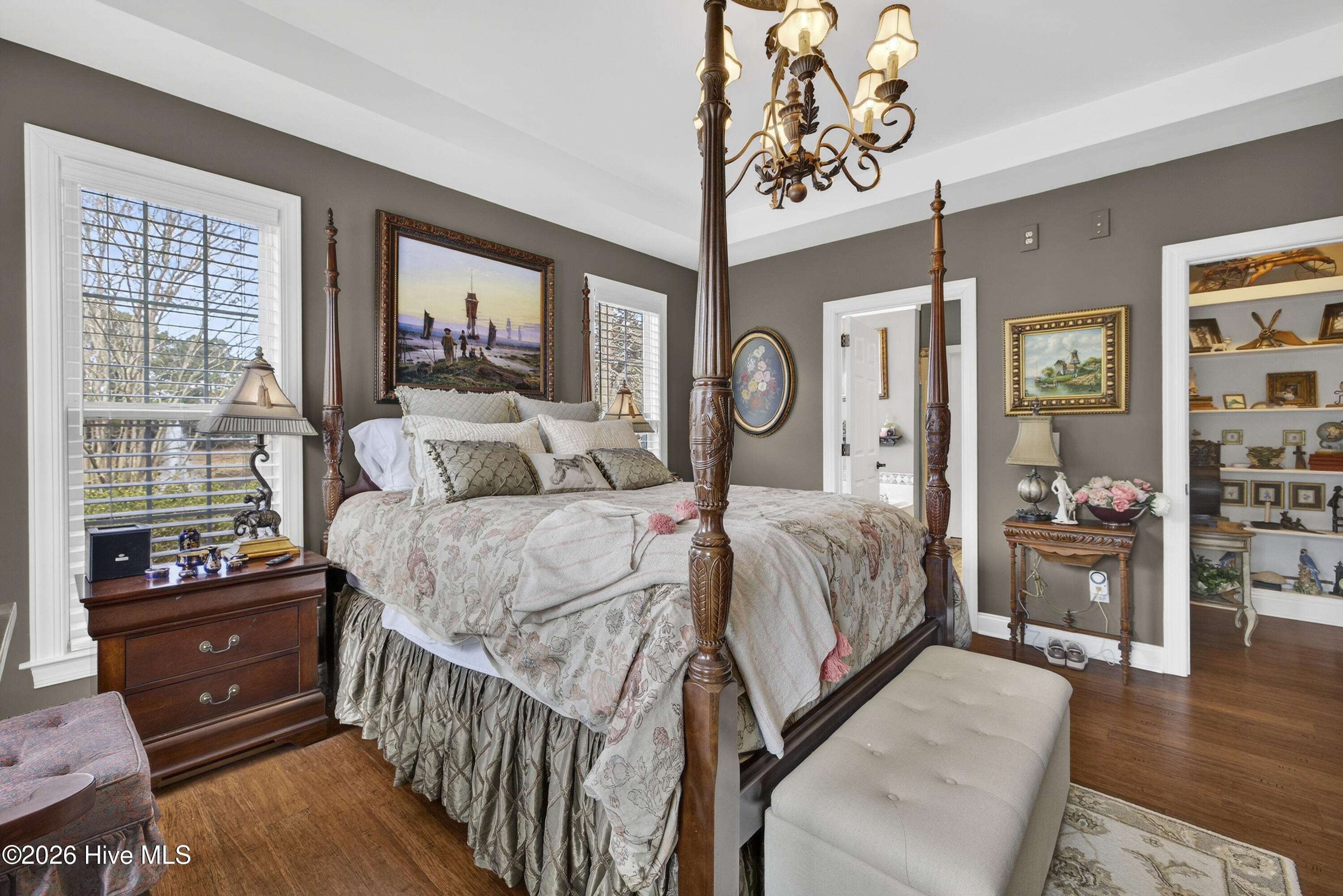 100558563 | Photo 26