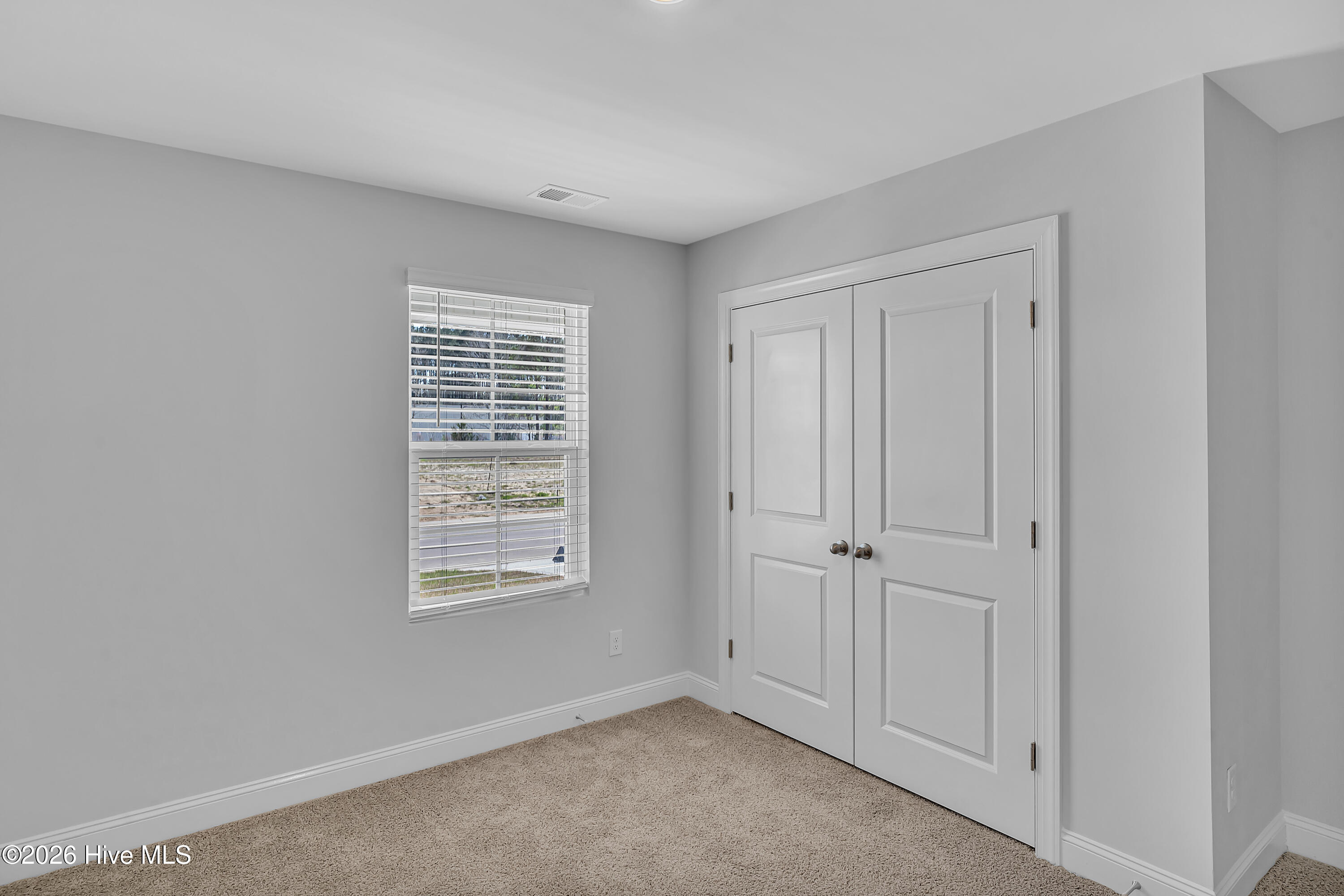 100566299 | Photo 26