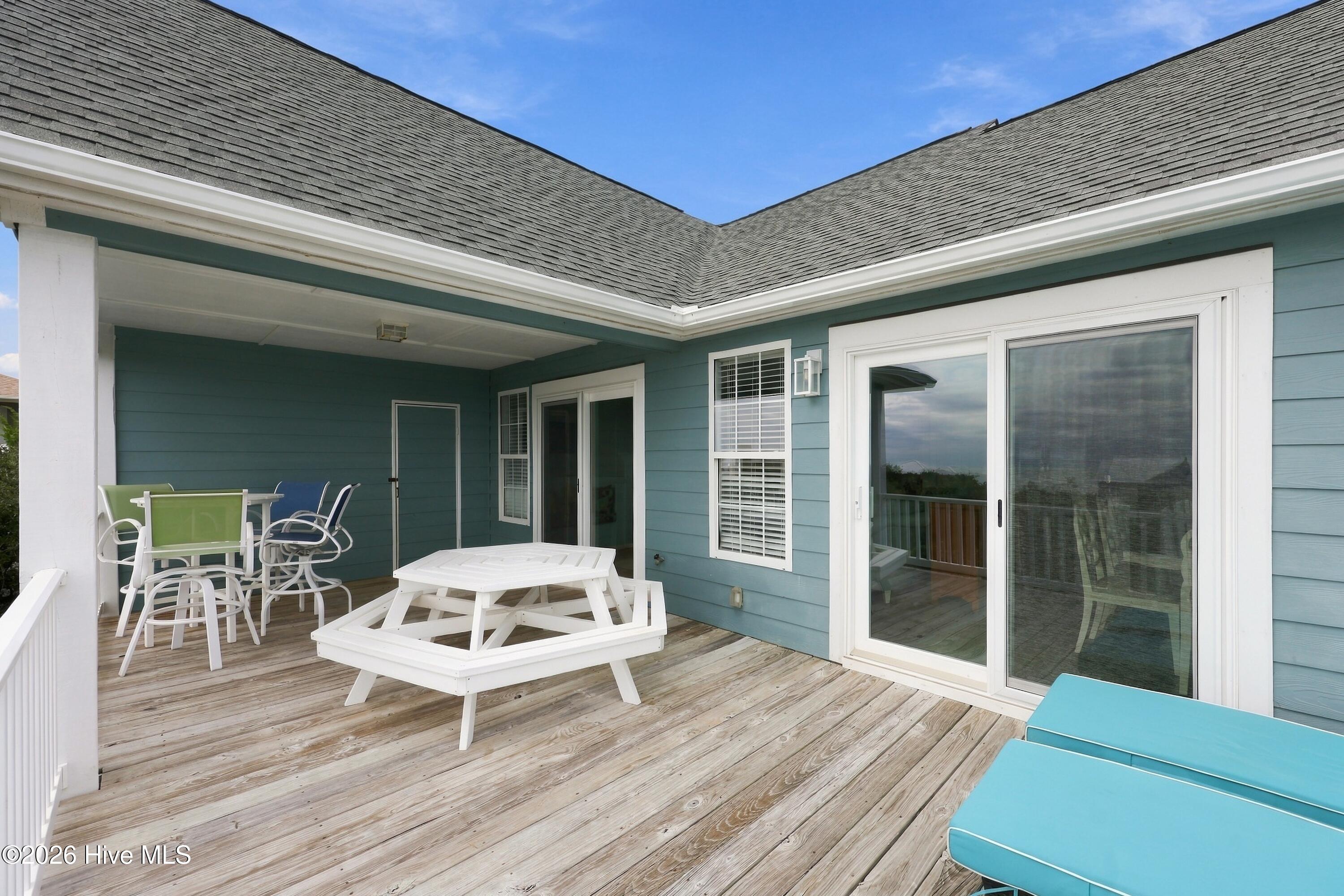 9936 Louise Howard Court East,Emerald Isle
