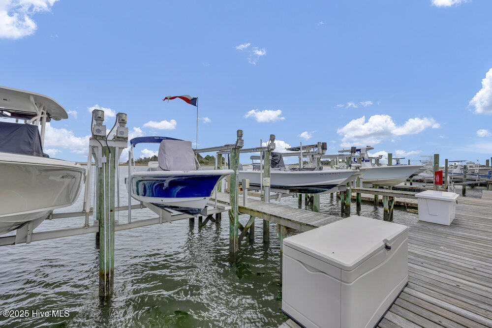 100542782 | Photo 60