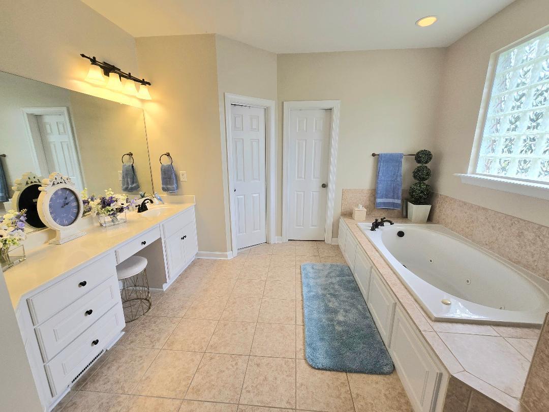 Bathroom Main 3